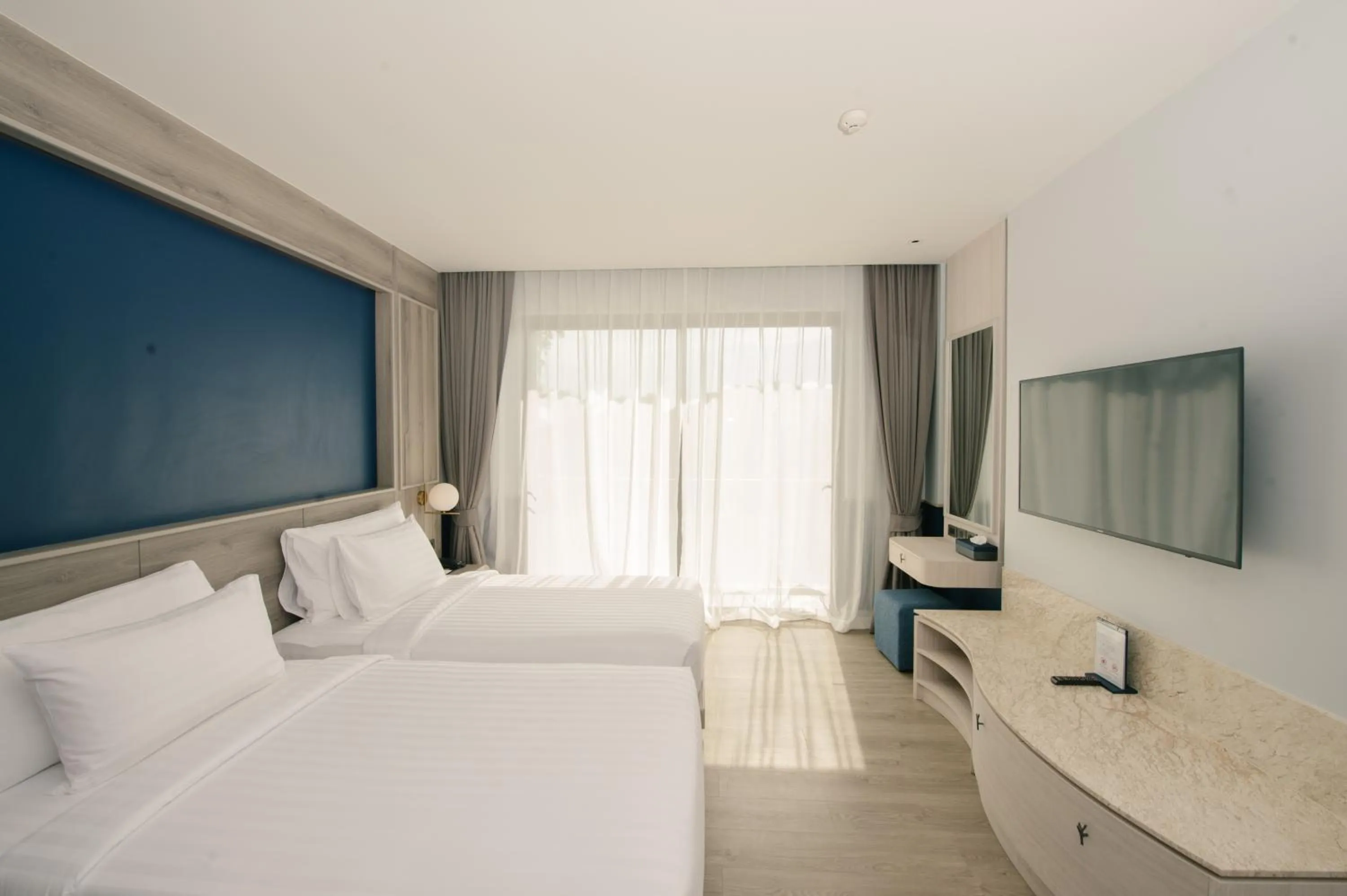 Bed in Seabed Grand Hotel Phuket - SHA Extra Plus