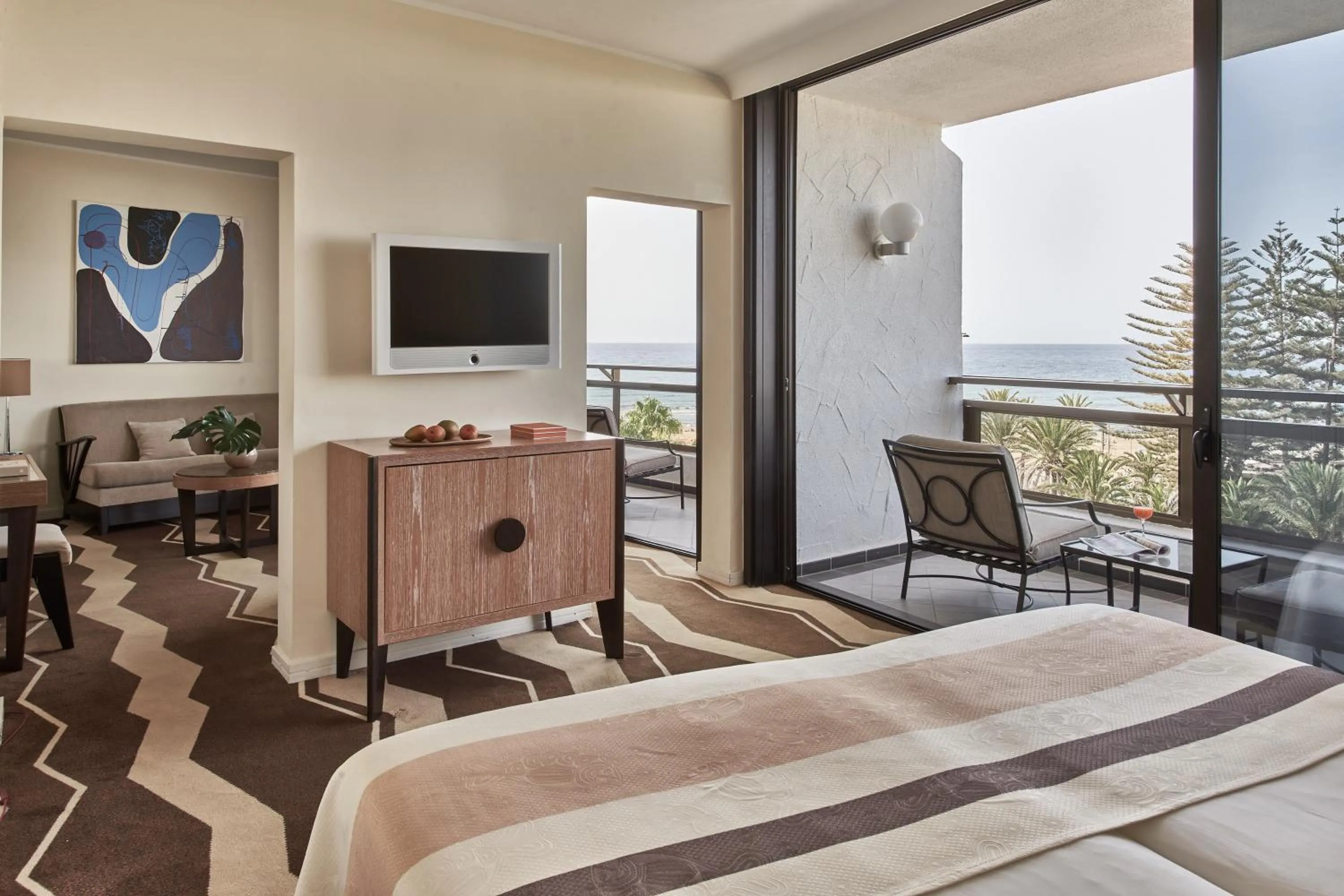 Photo of the whole room, Bed in Seaside Palm Beach