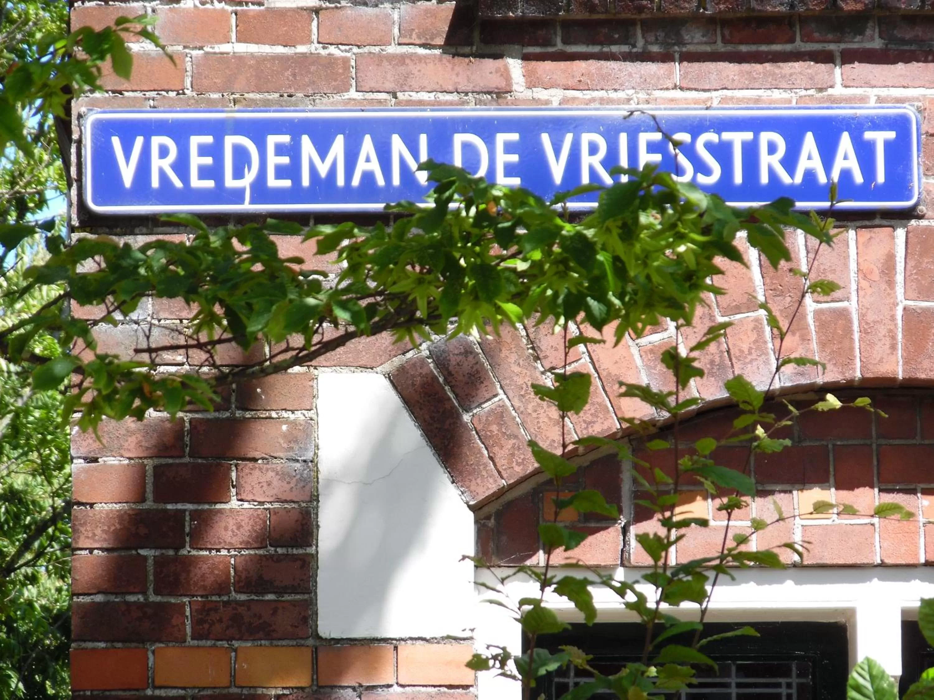 Neighbourhood in Hus