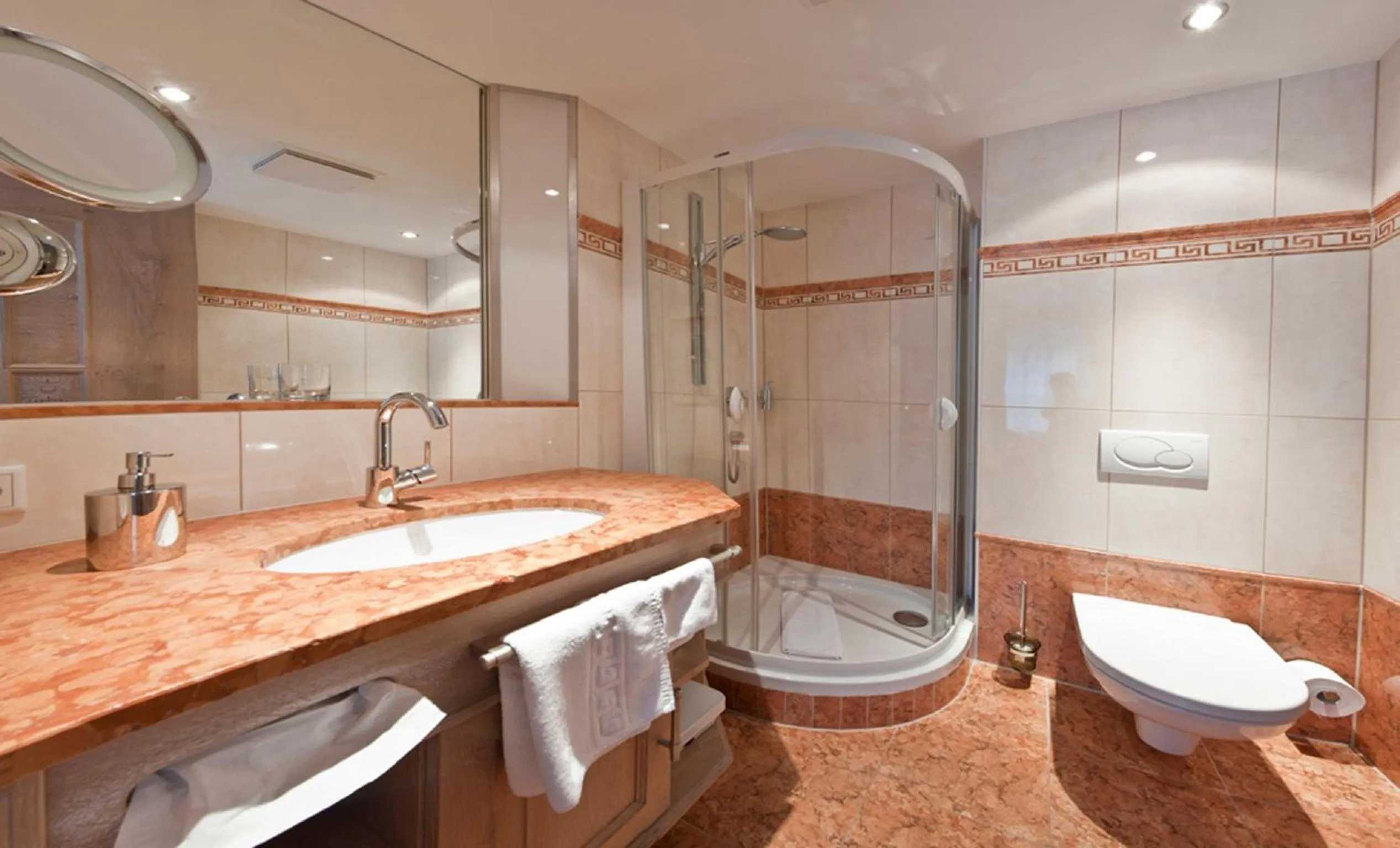 Shower in Wellnesshotel Schönruh - Adults only