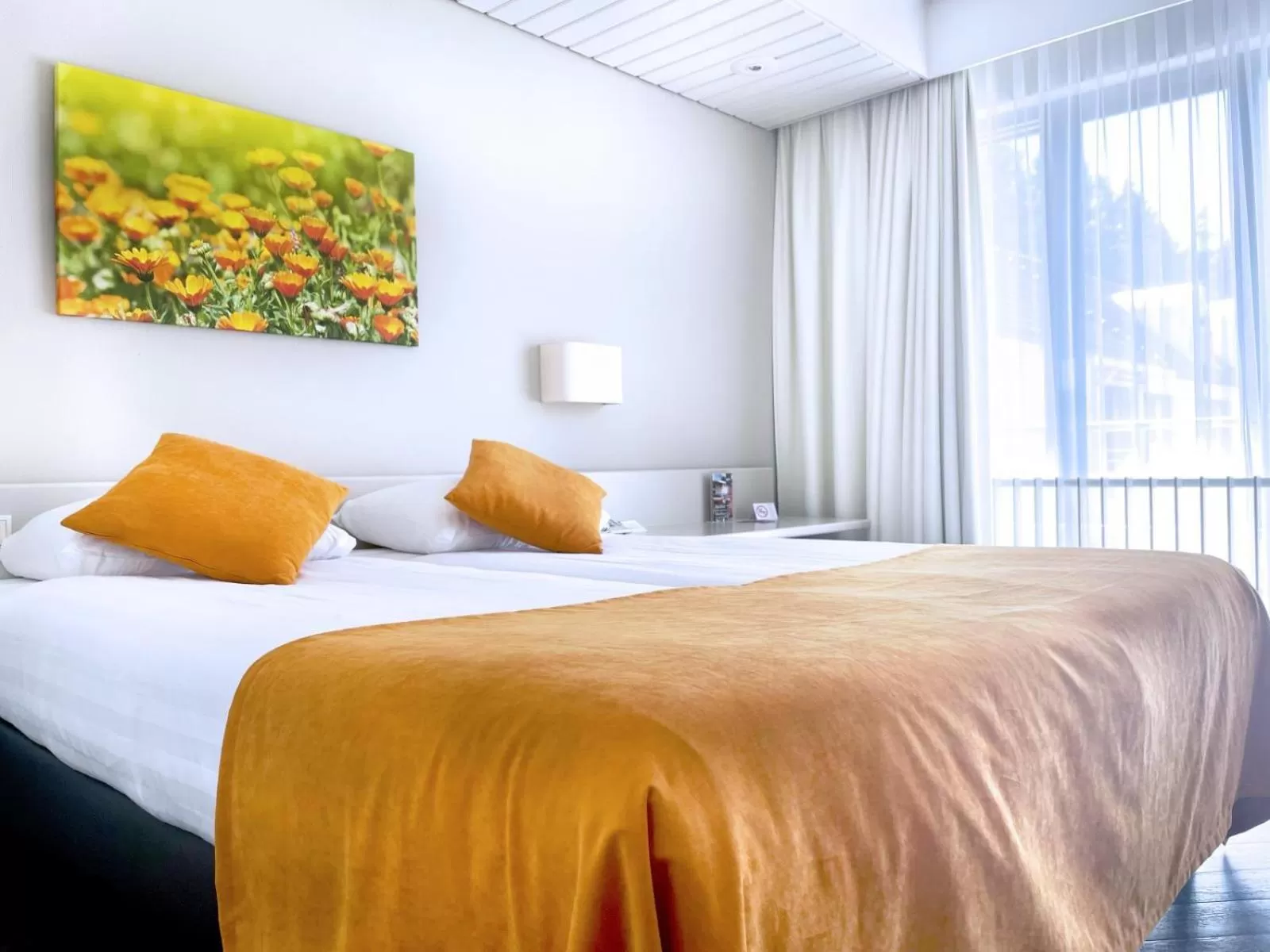 Bed in Fletcher Hotel-Restaurant Oud London