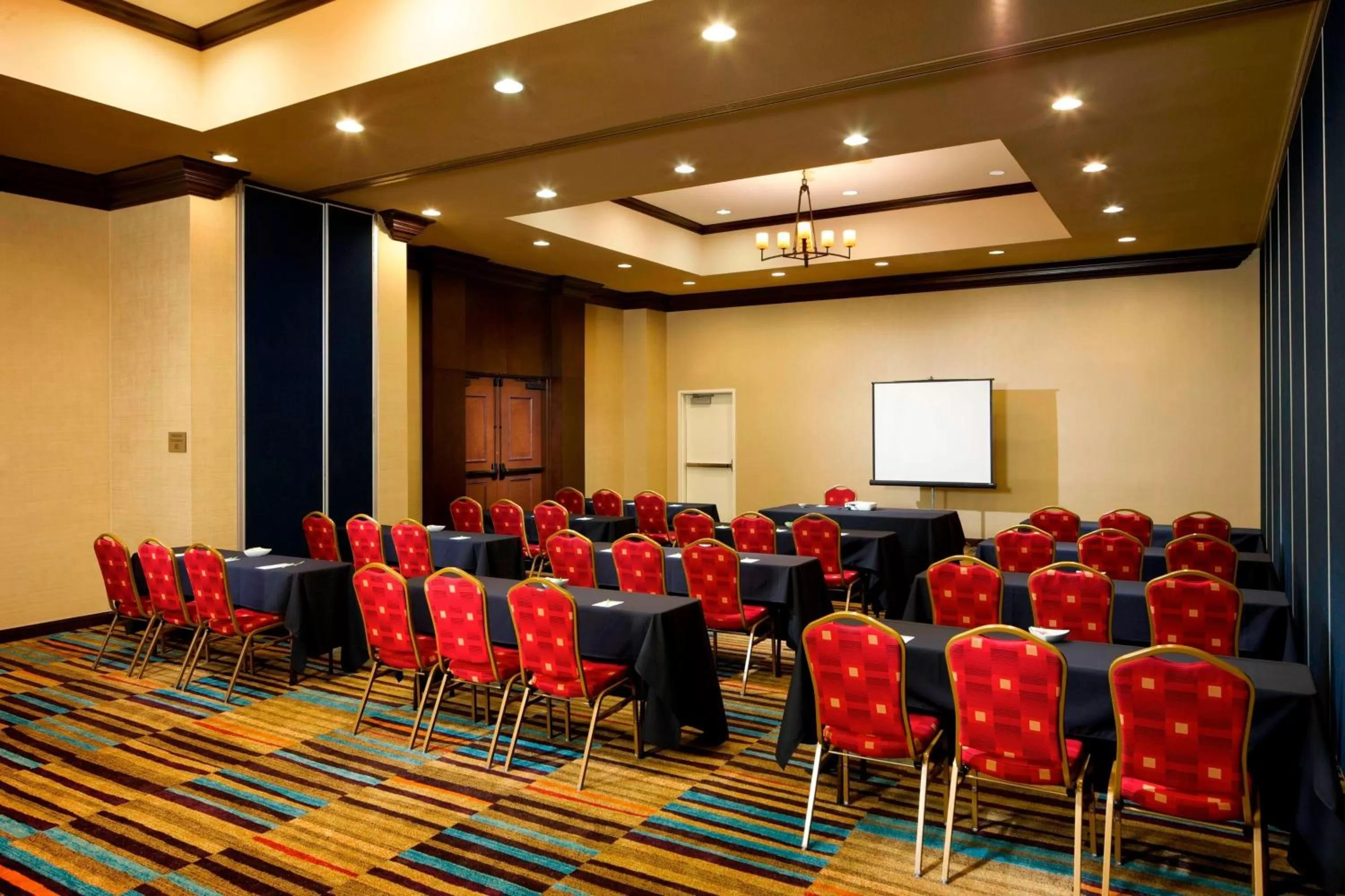 Meeting/conference room in Fairfield Inn & Suites Houston Intercontinental Airport