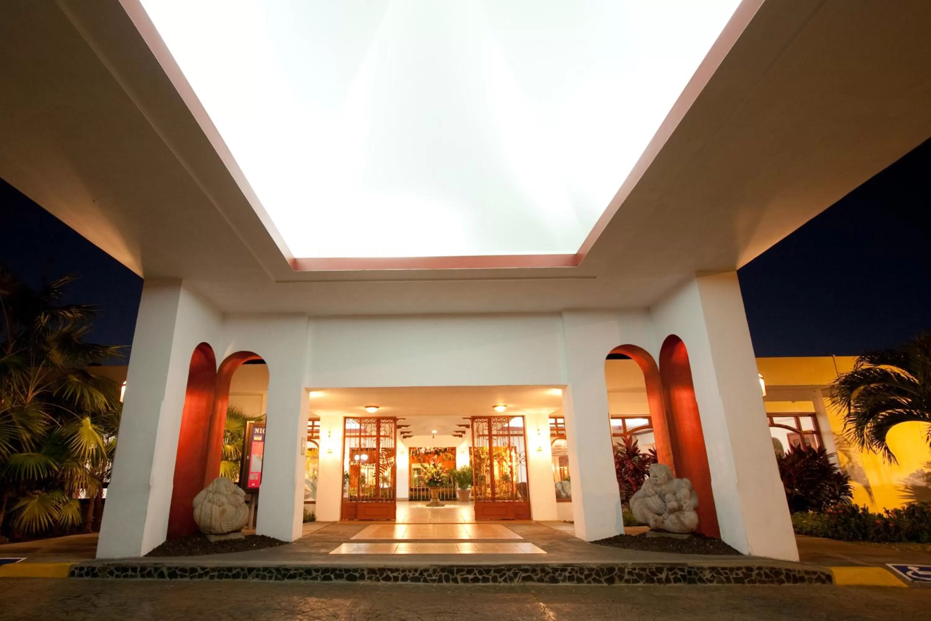 Facade/entrance in Hotel Globales Camino Real Managua