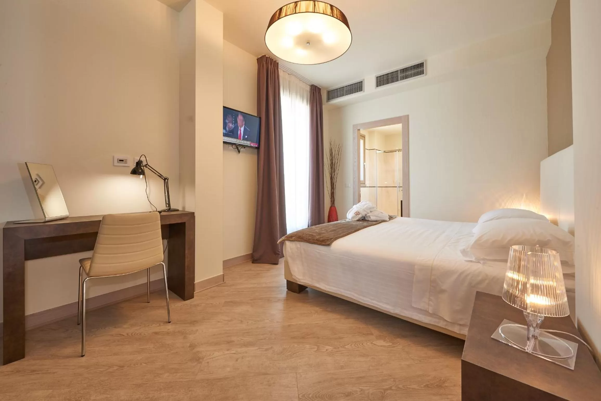 Bedroom, Bed in Forte16 View & SPA