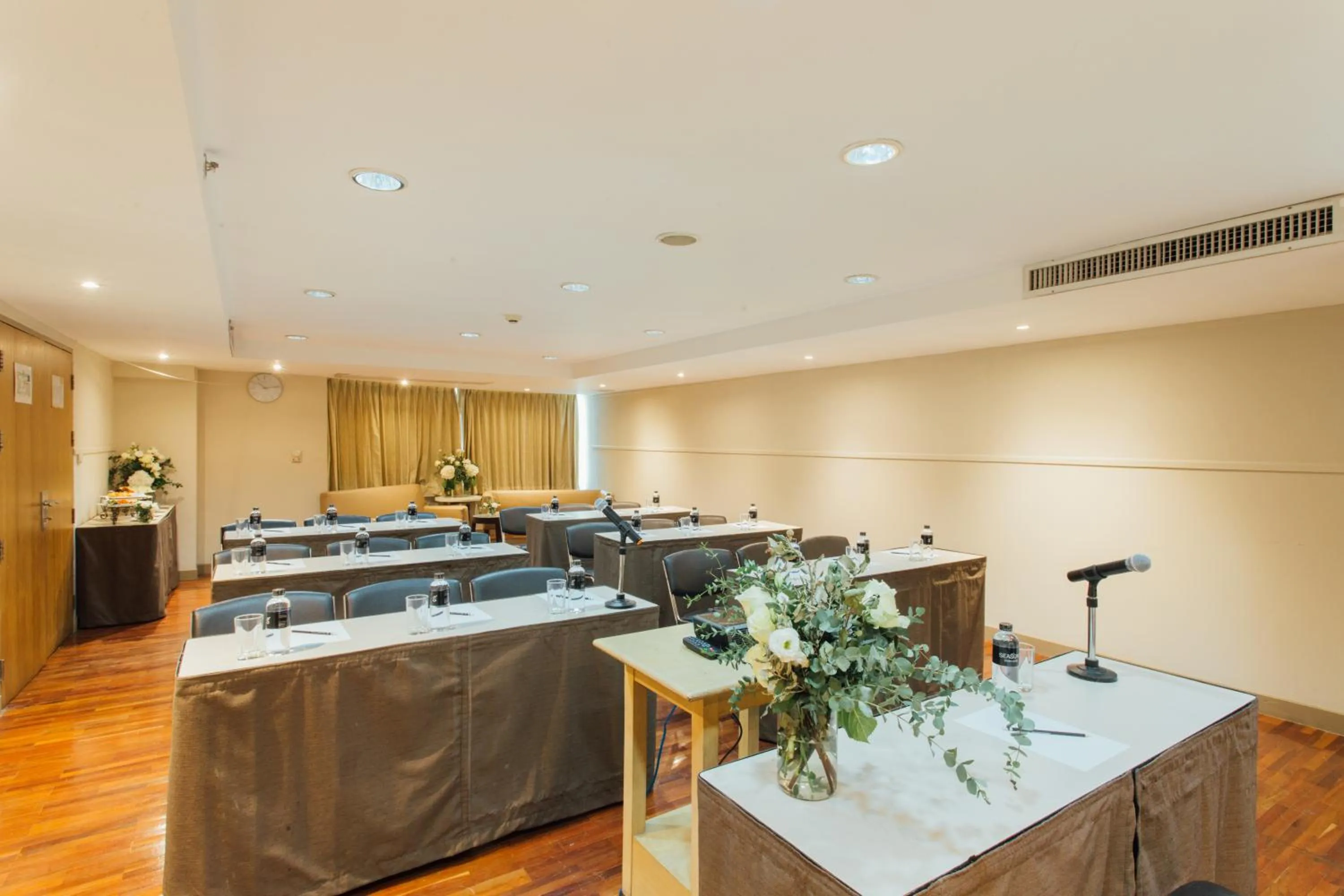 Banquet/Function facilities in Seasons Siam Hotel