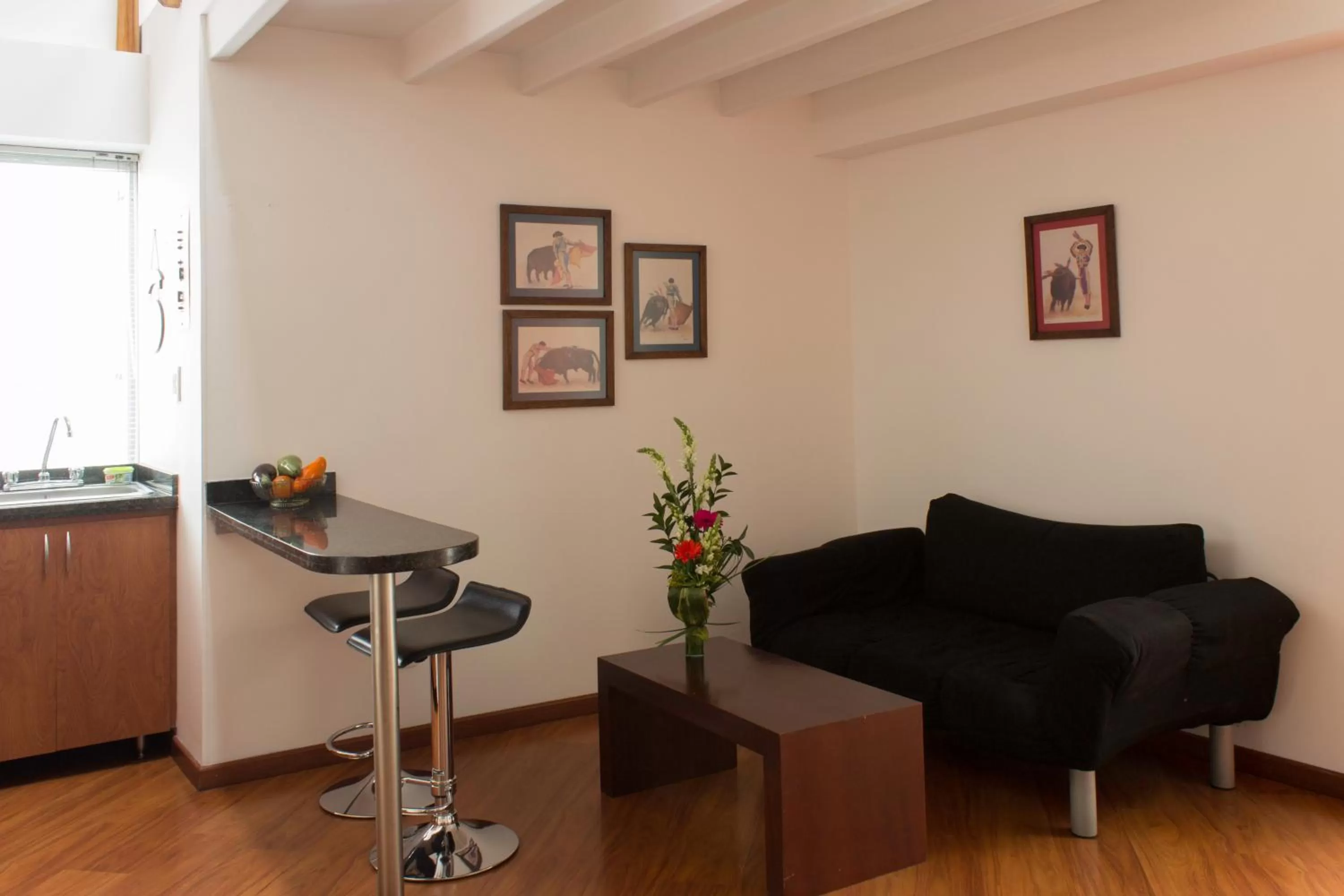 Photo of the whole room in Hotel Casa Galvez