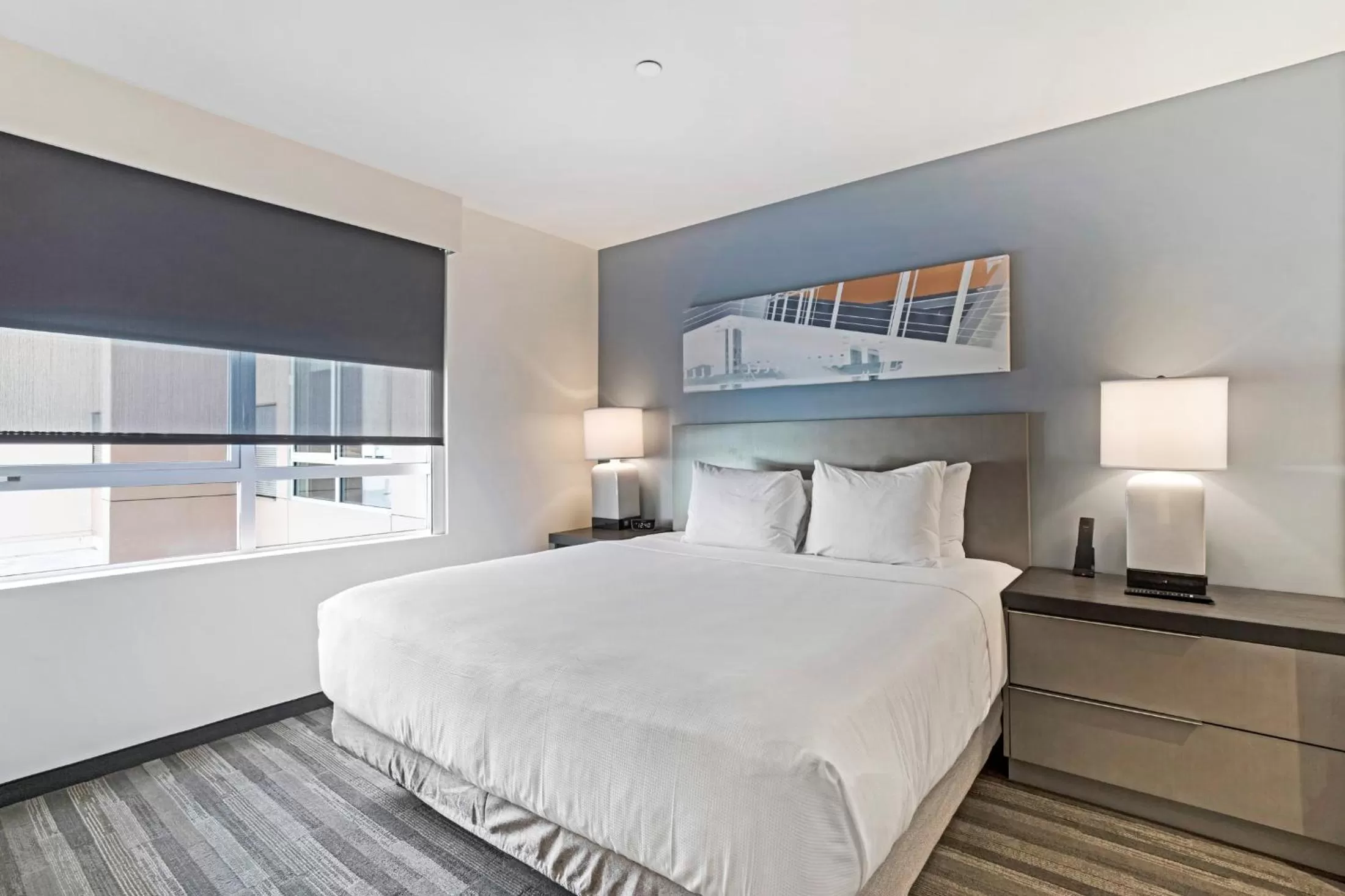 Bedroom, Bed in Hyatt House LA - University Medical Center