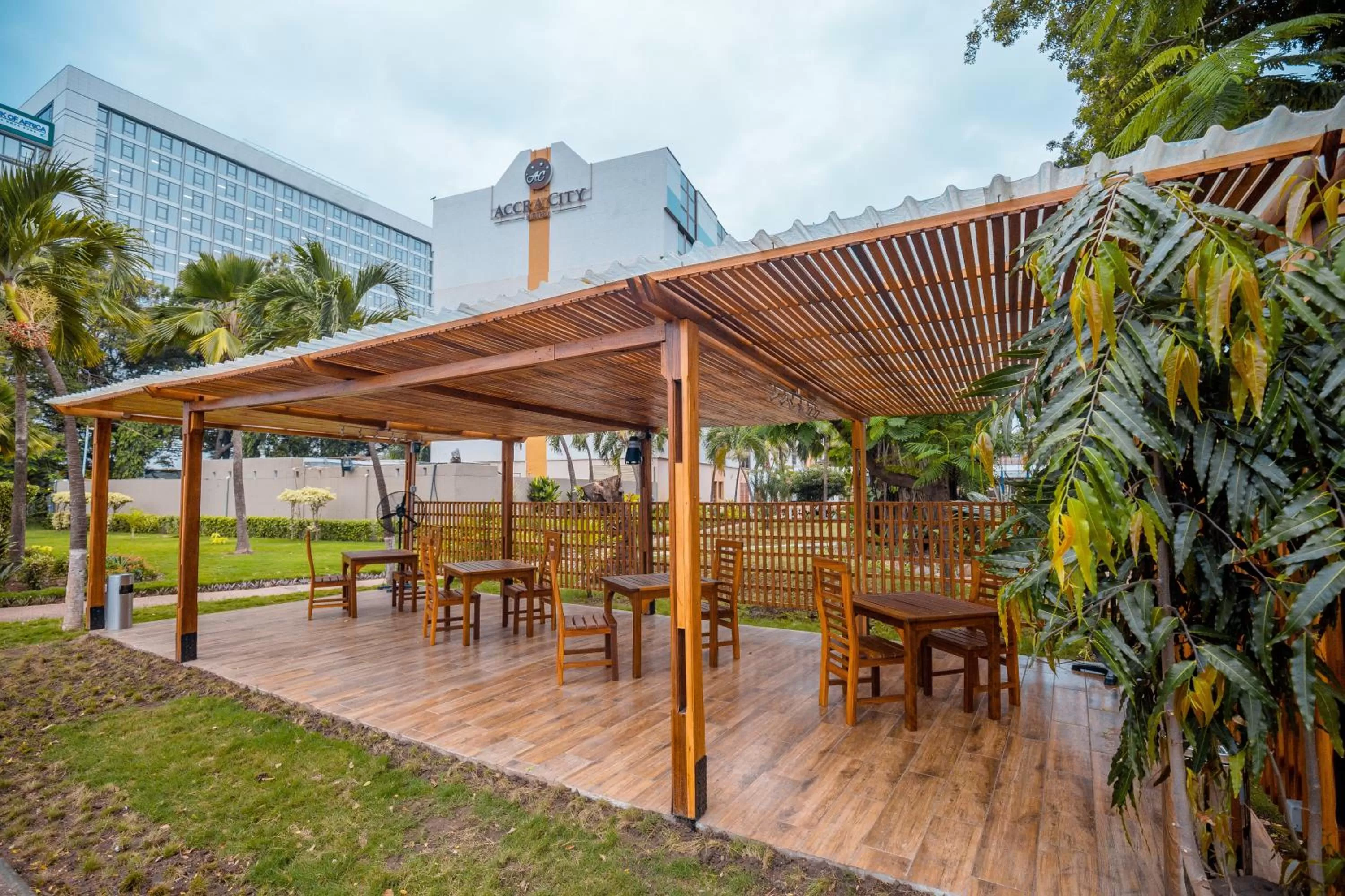 Area and facilities in Accra City Hotel