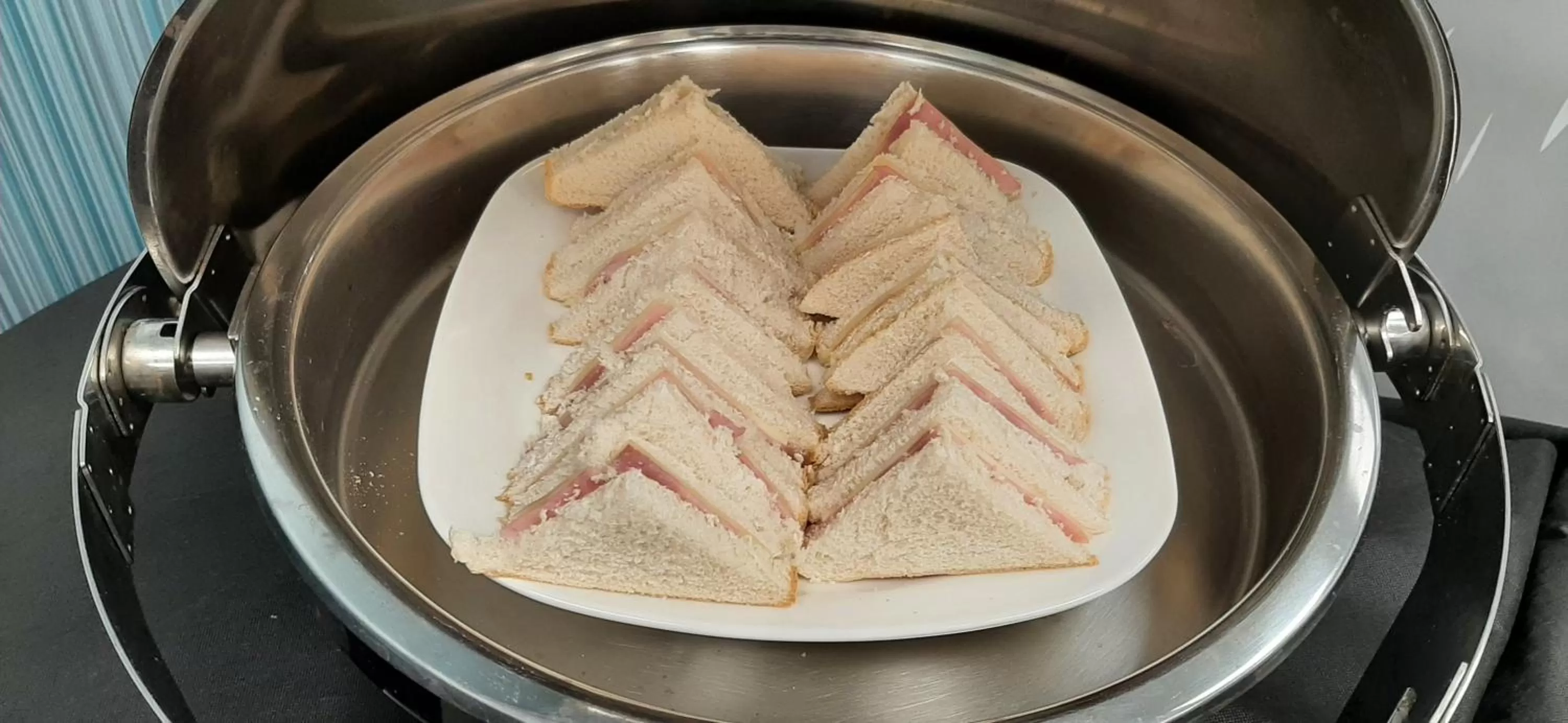 Buffet breakfast in Hotel Azahar