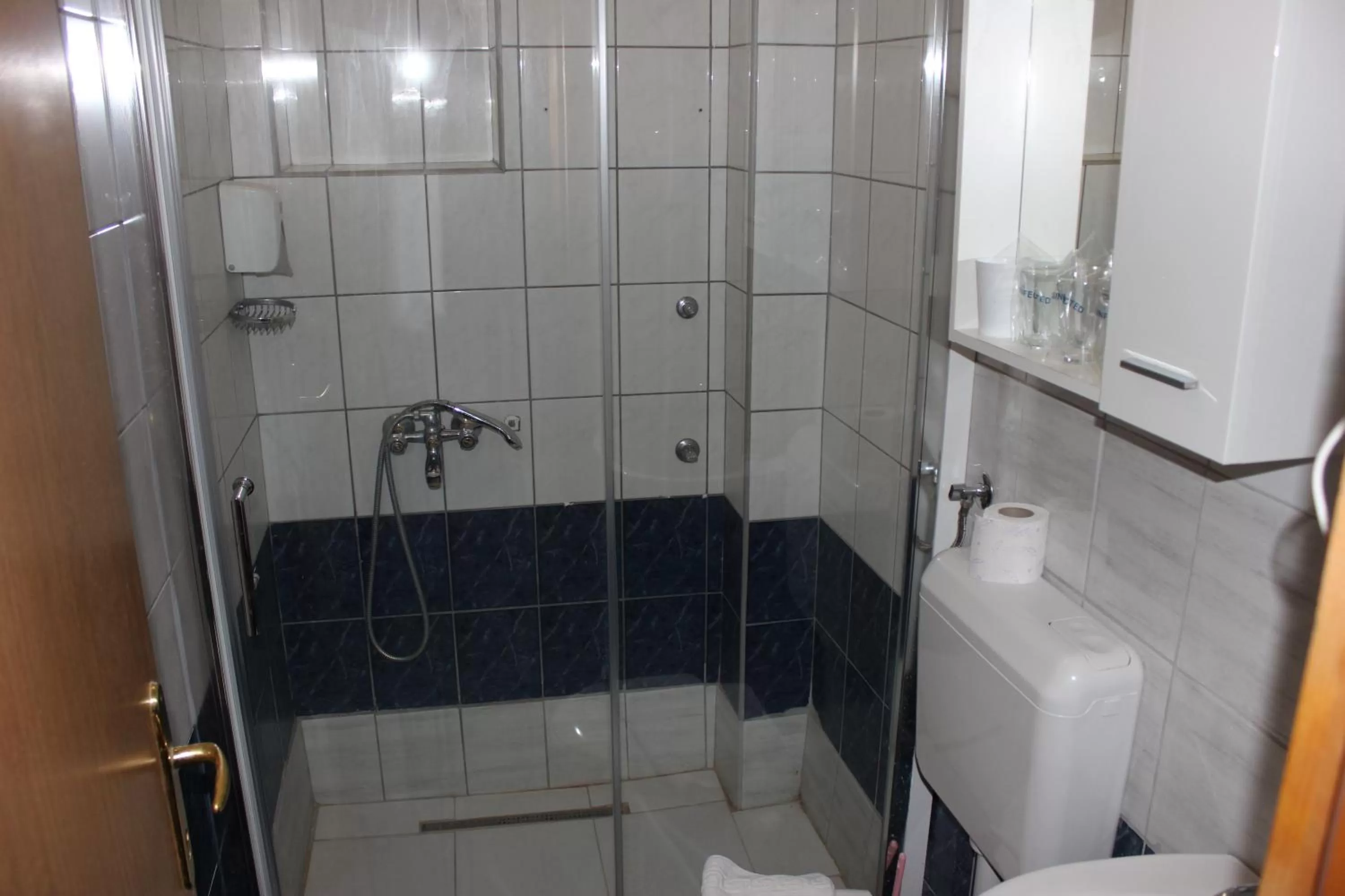 Bathroom in Hotel San