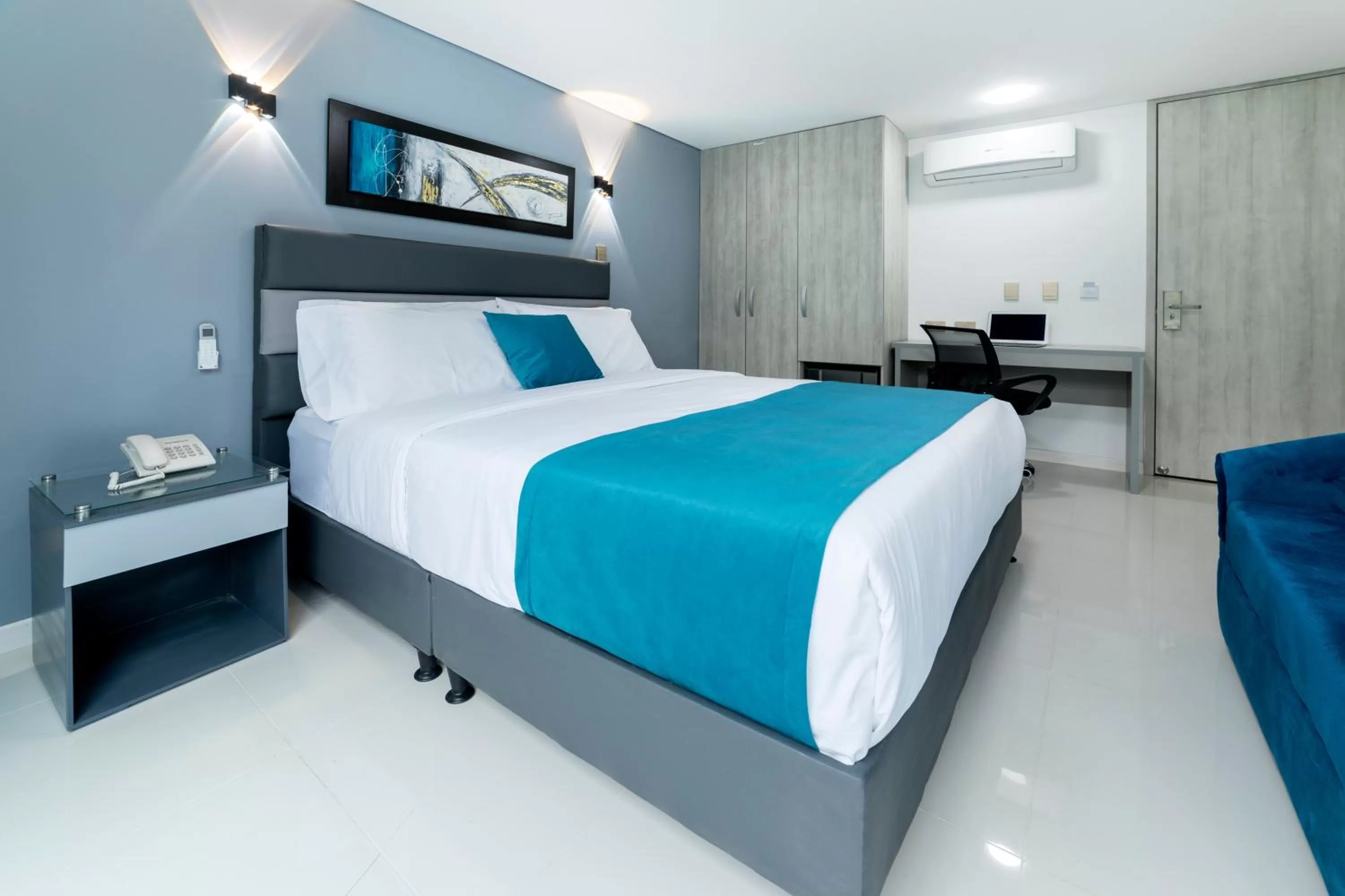 Photo of the whole room, Bed in Piedra Luna