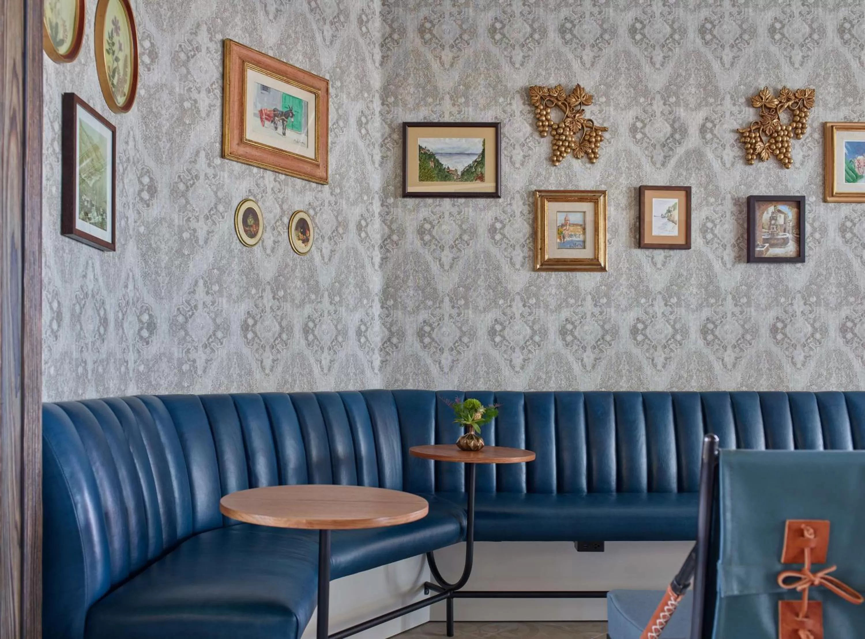 Lounge or bar in Mar Monte Hotel, in The Unbound Collection by Hyatt