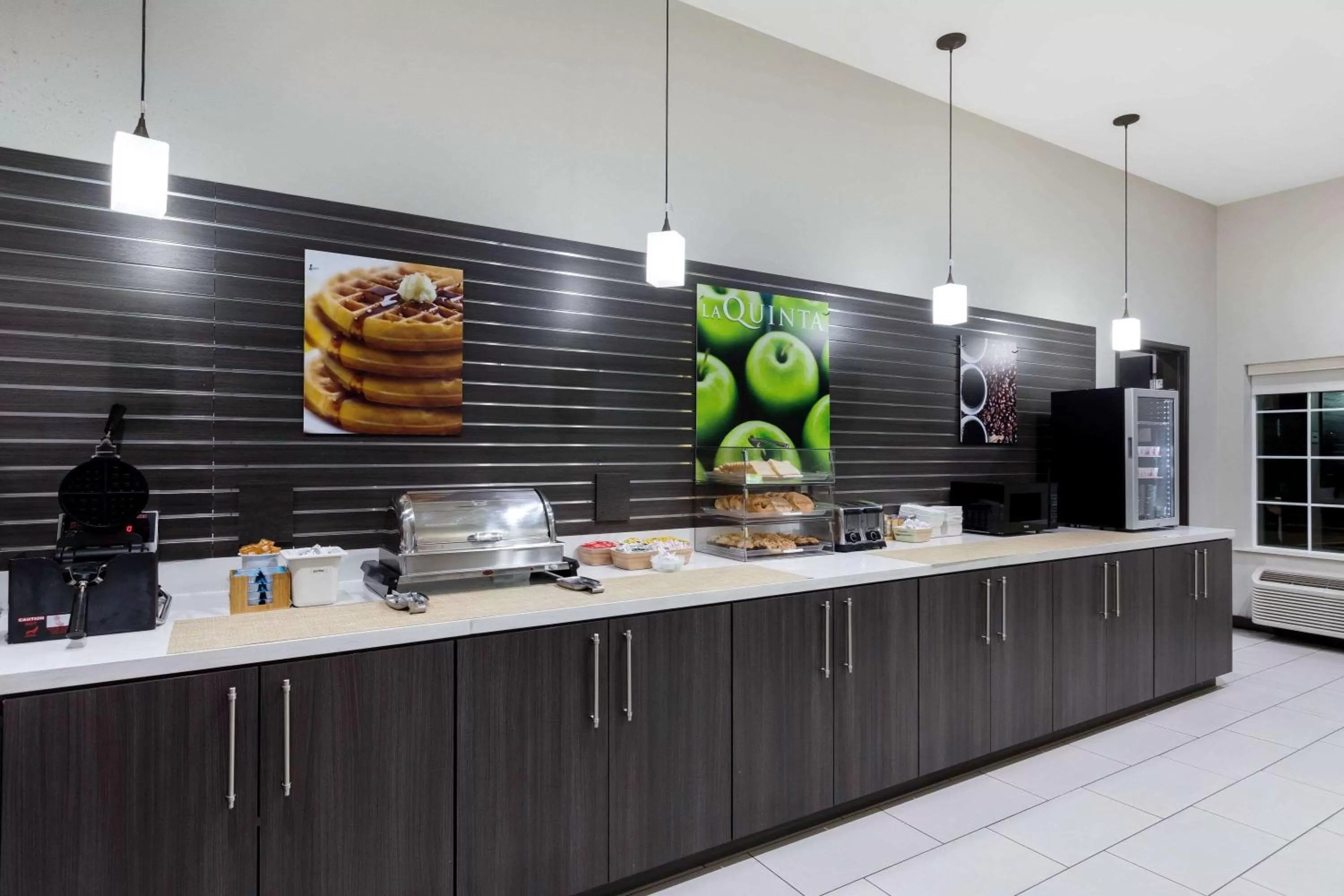 Restaurant/places to eat in La Quinta by Wyndham Claremore