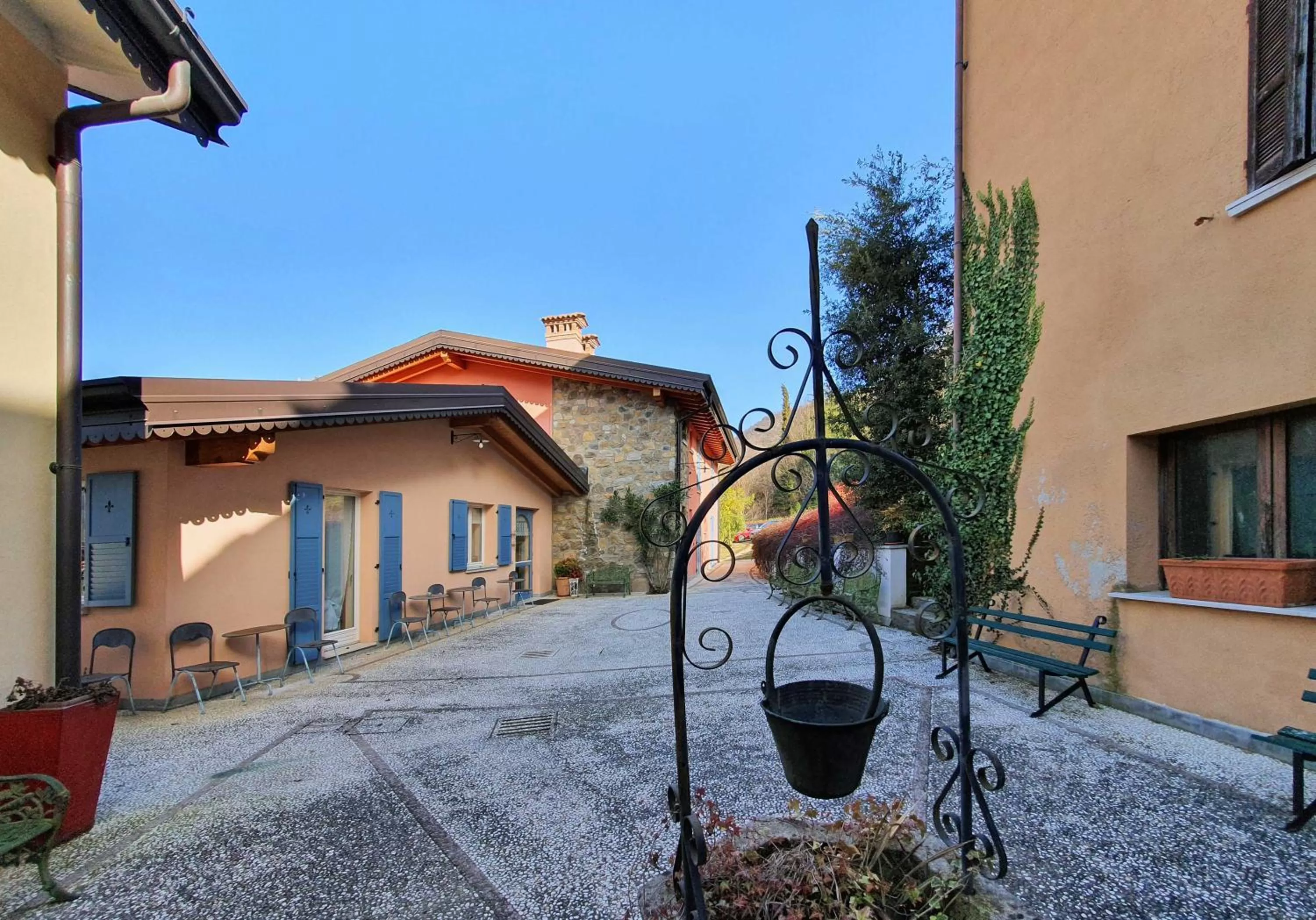 Property building in Borgo alla Sorgente