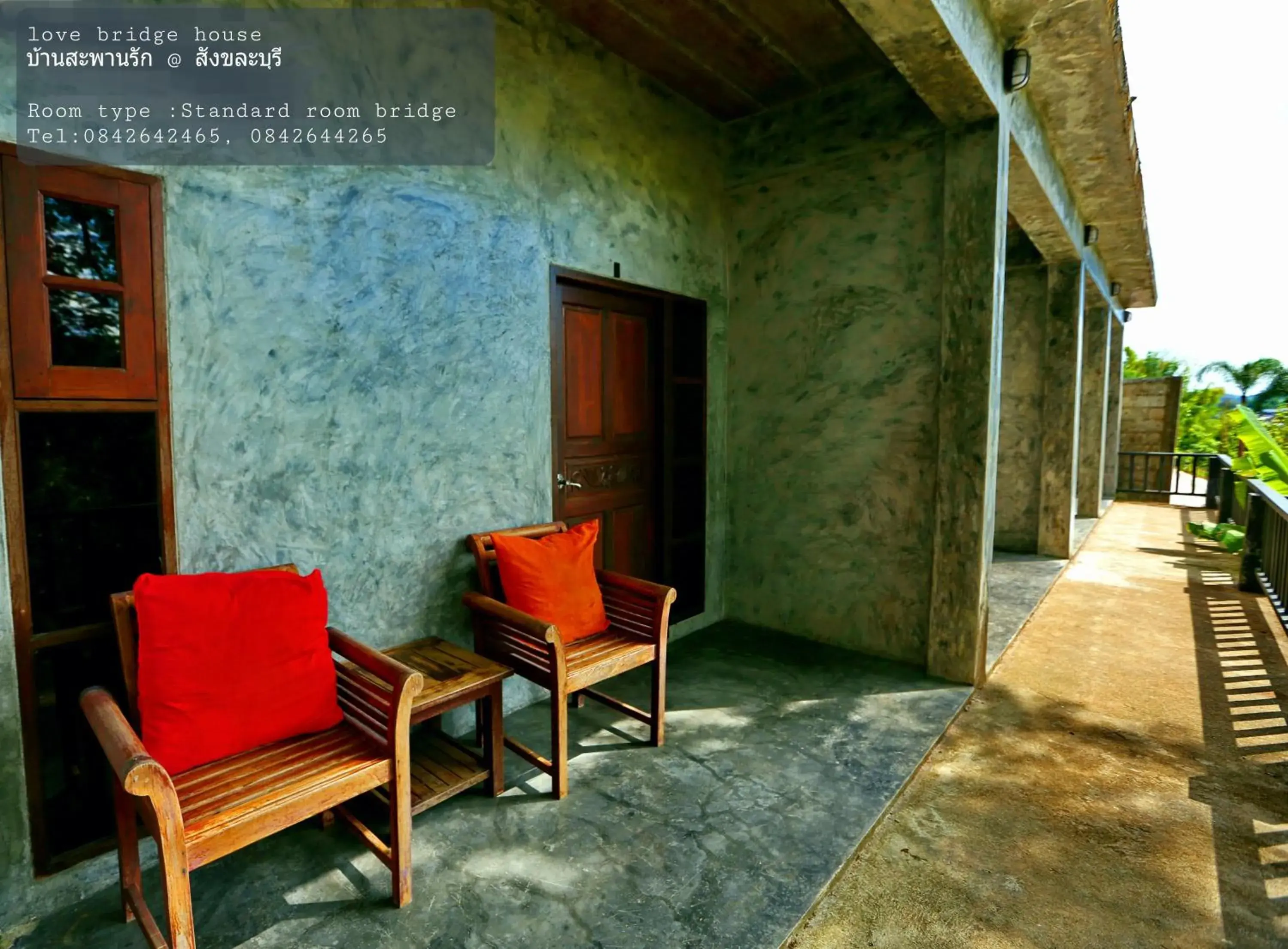 Double Room with River View in Love Bridge House บ้านสะพานรัก Double Room with River View in Love Bridge House บ้านสะพานรัก