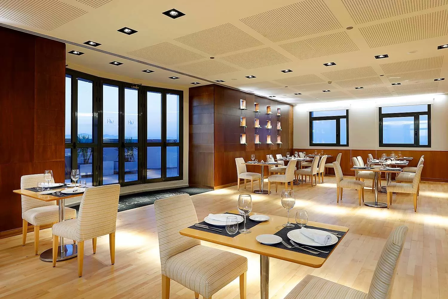 Restaurant/places to eat in Eurostars Gran Valencia