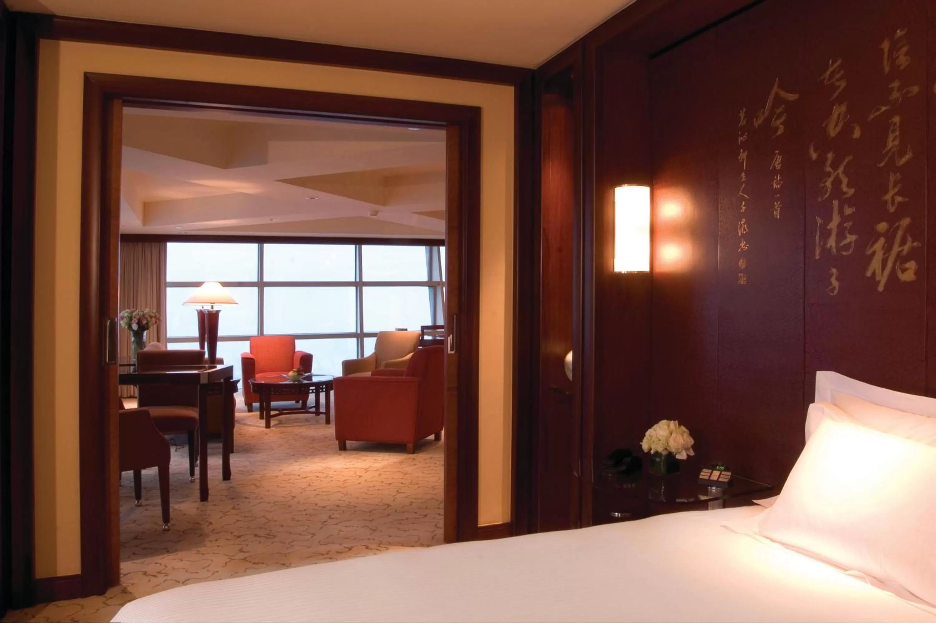 Photo of the whole room, Bed in Grand Hyatt Shanghai