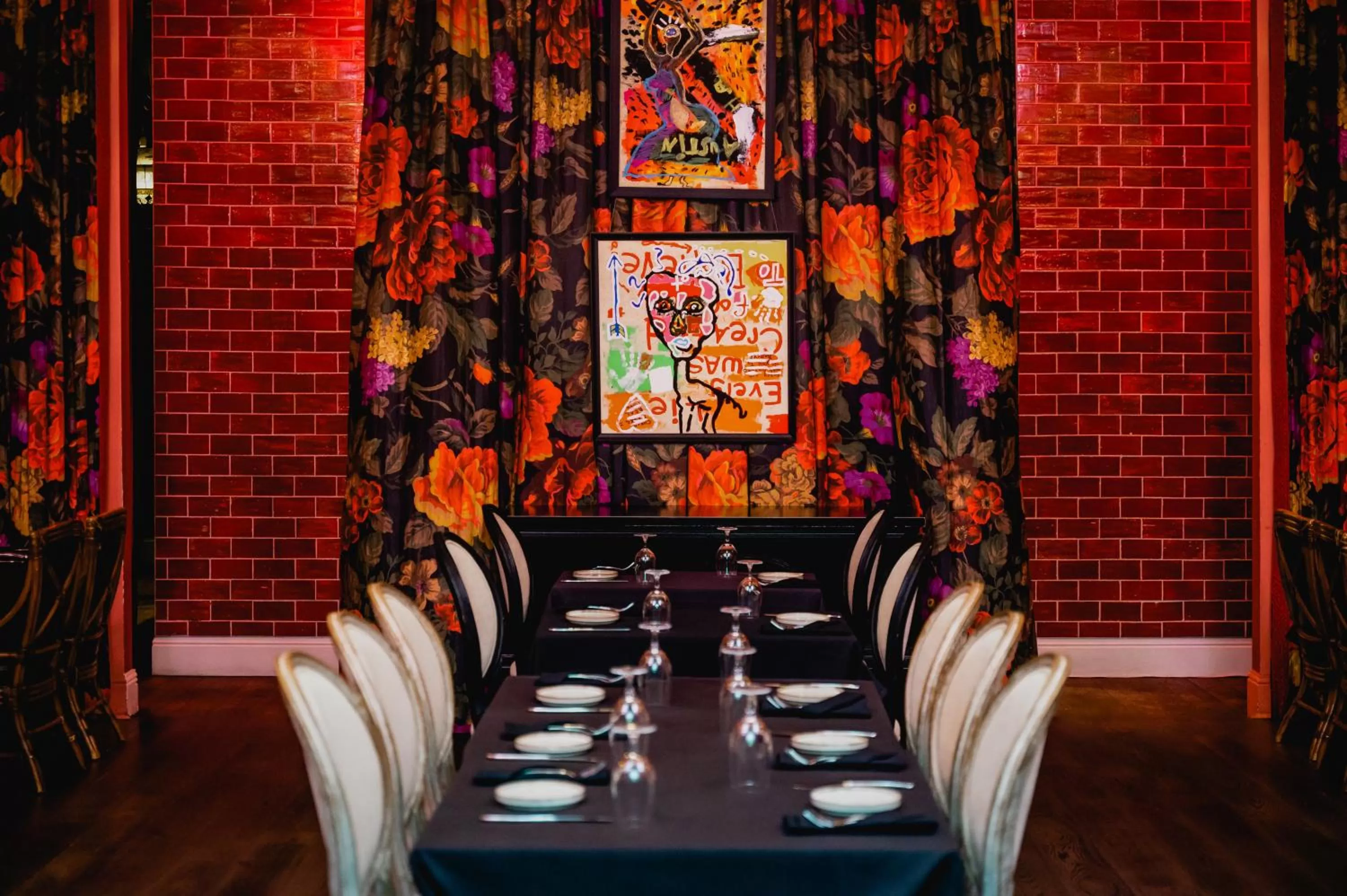 Restaurant/places to eat in The Pontchartrain Hotel