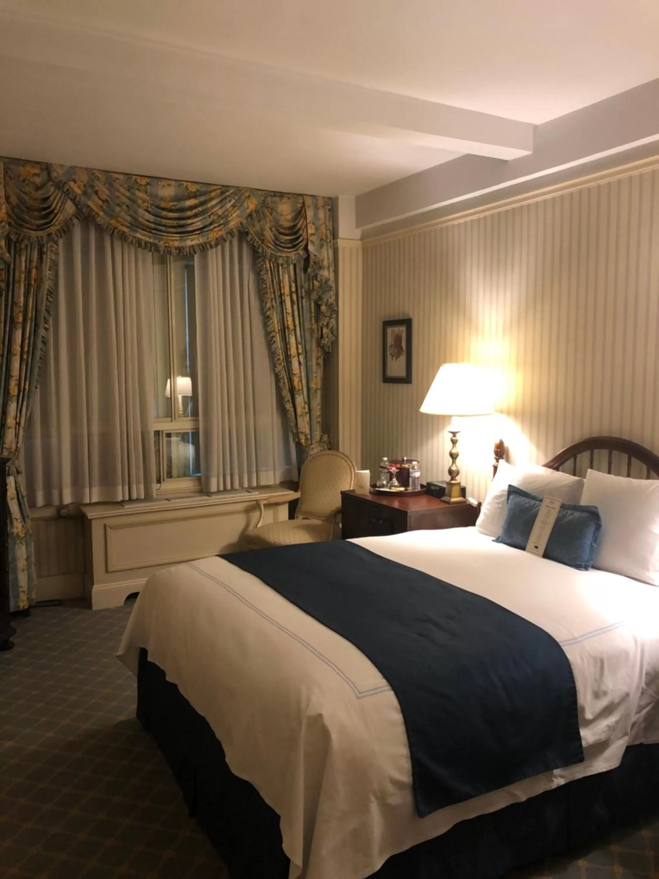 Bed in Hotel Elysee by Library Hotel Collection