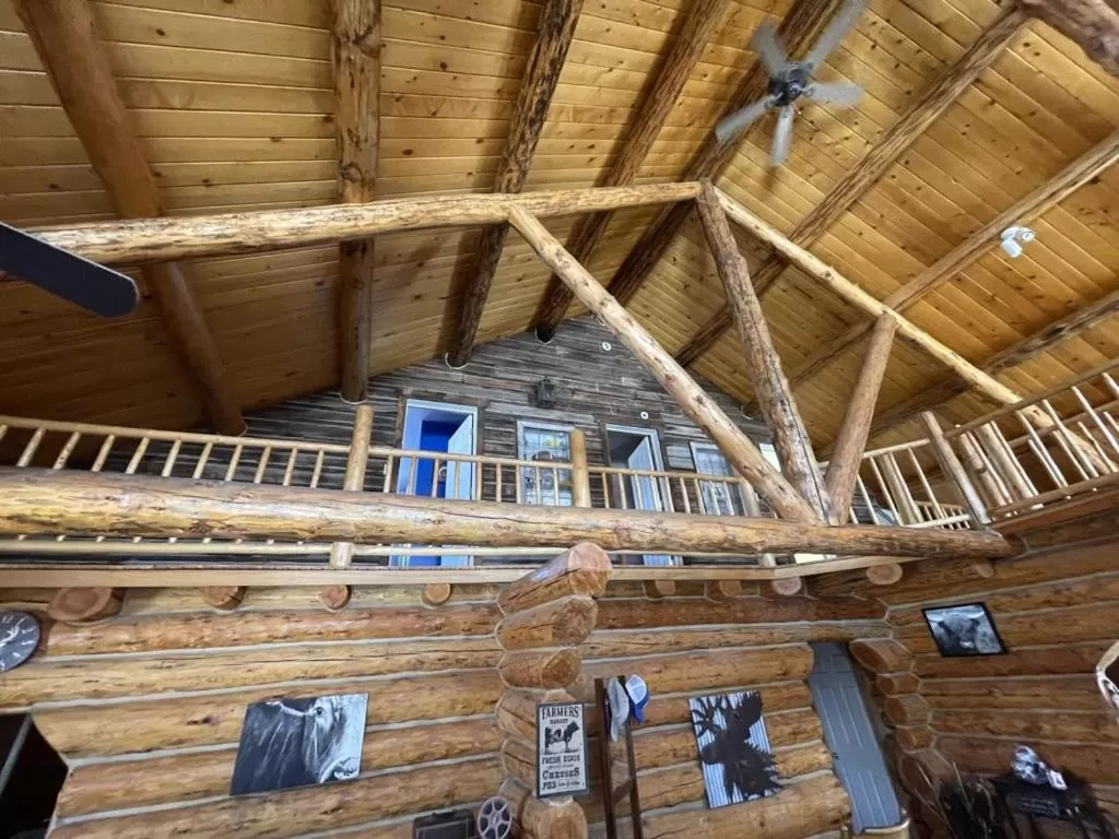 Sportsman Lodge Melrose MT