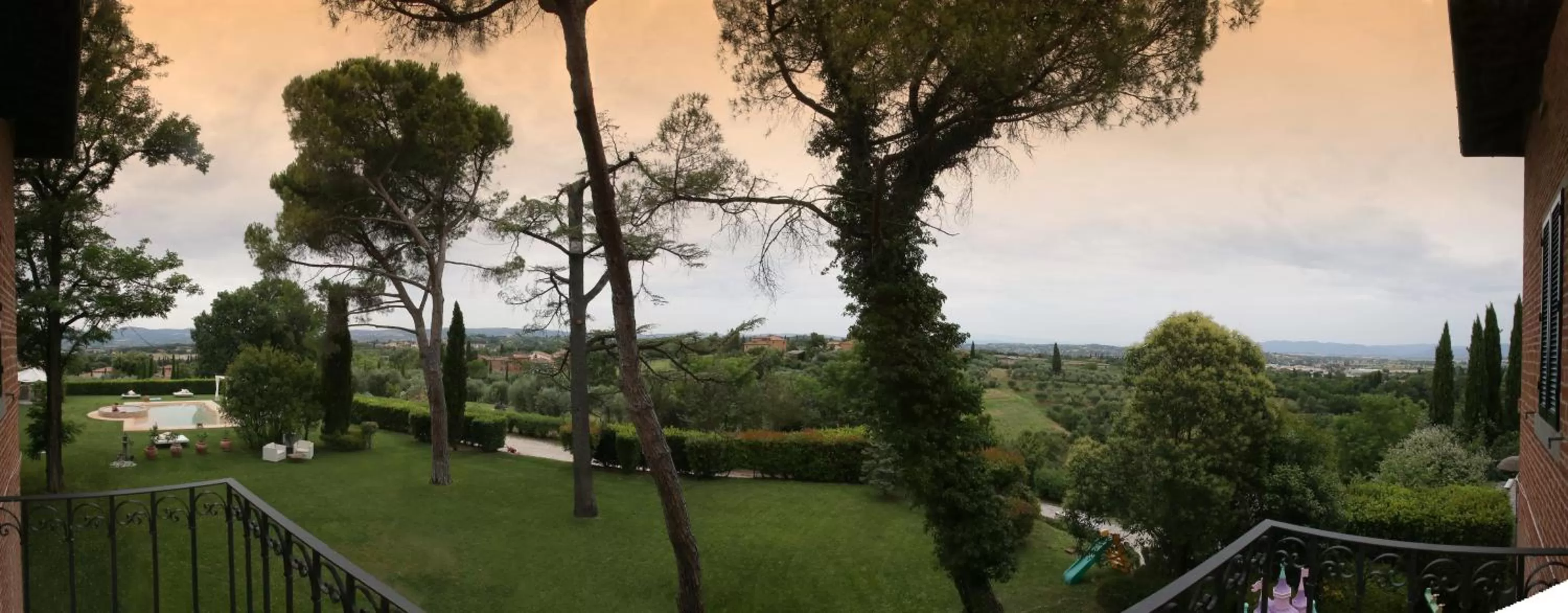 Garden view in Relais Montemaggiore