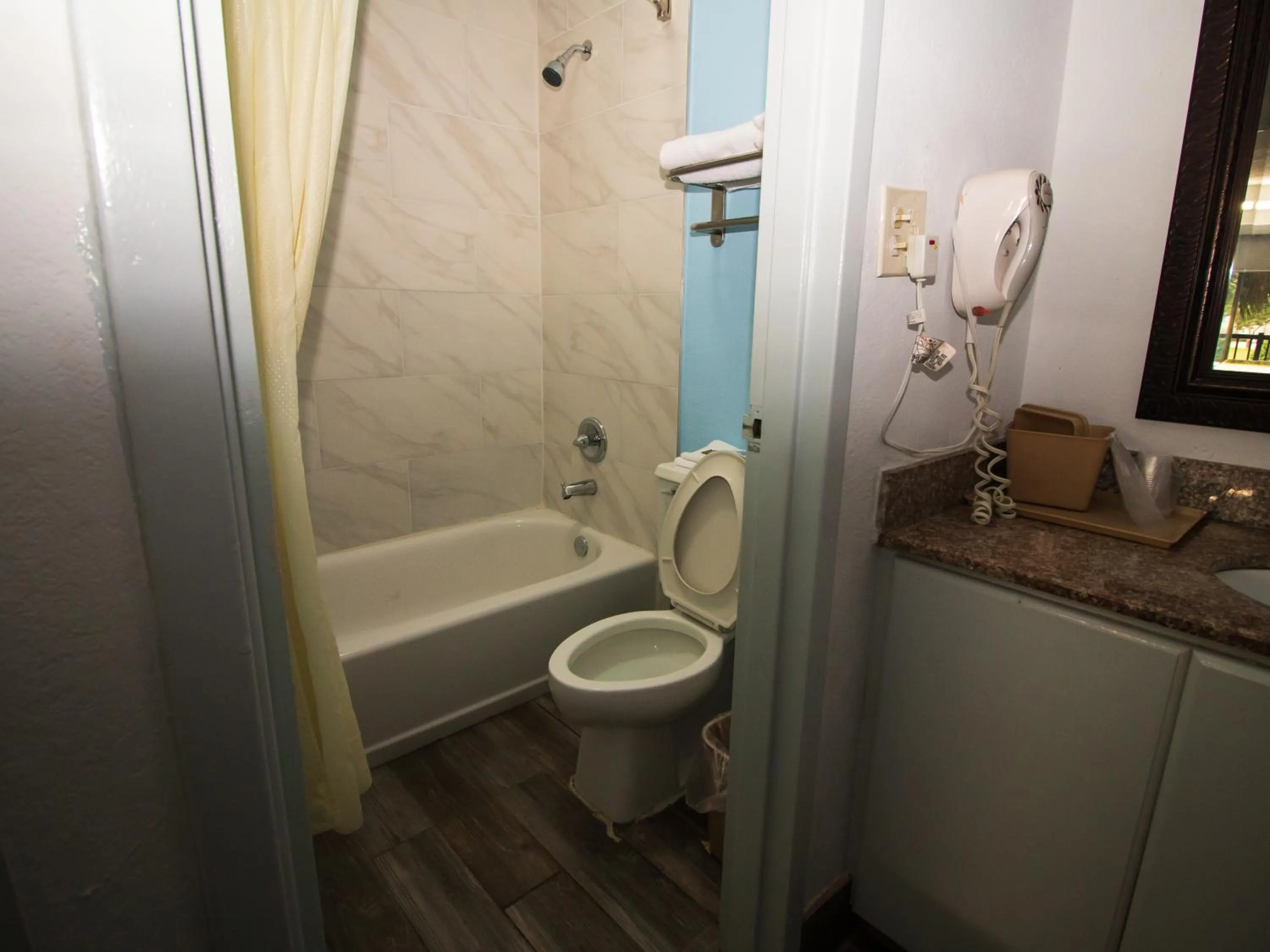 Bathroom in Sweet Dream Inn - University Park