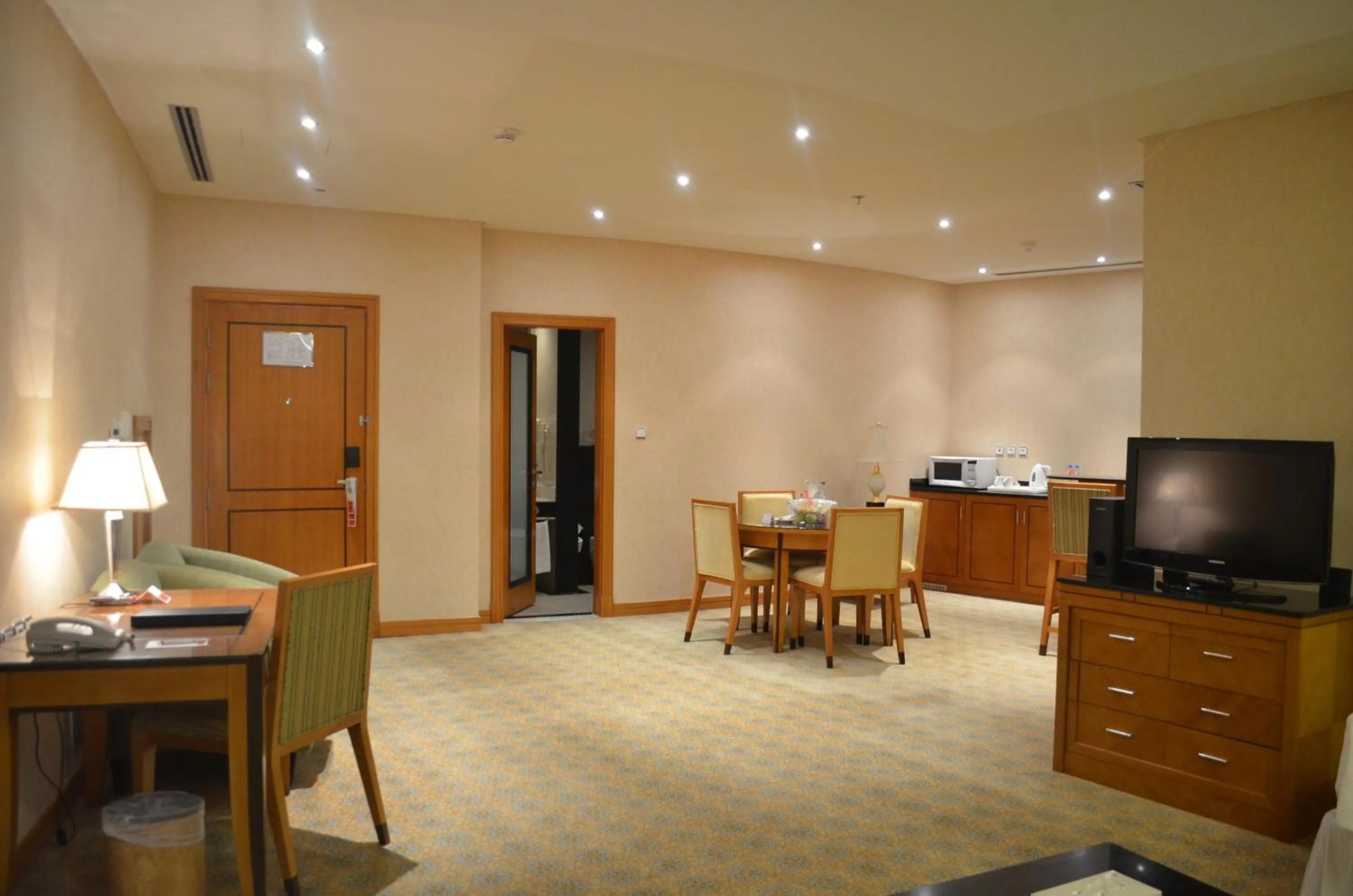 Living room in Eastyard Khobar Hotel - Formerly Ramada by Wyndham Khobar