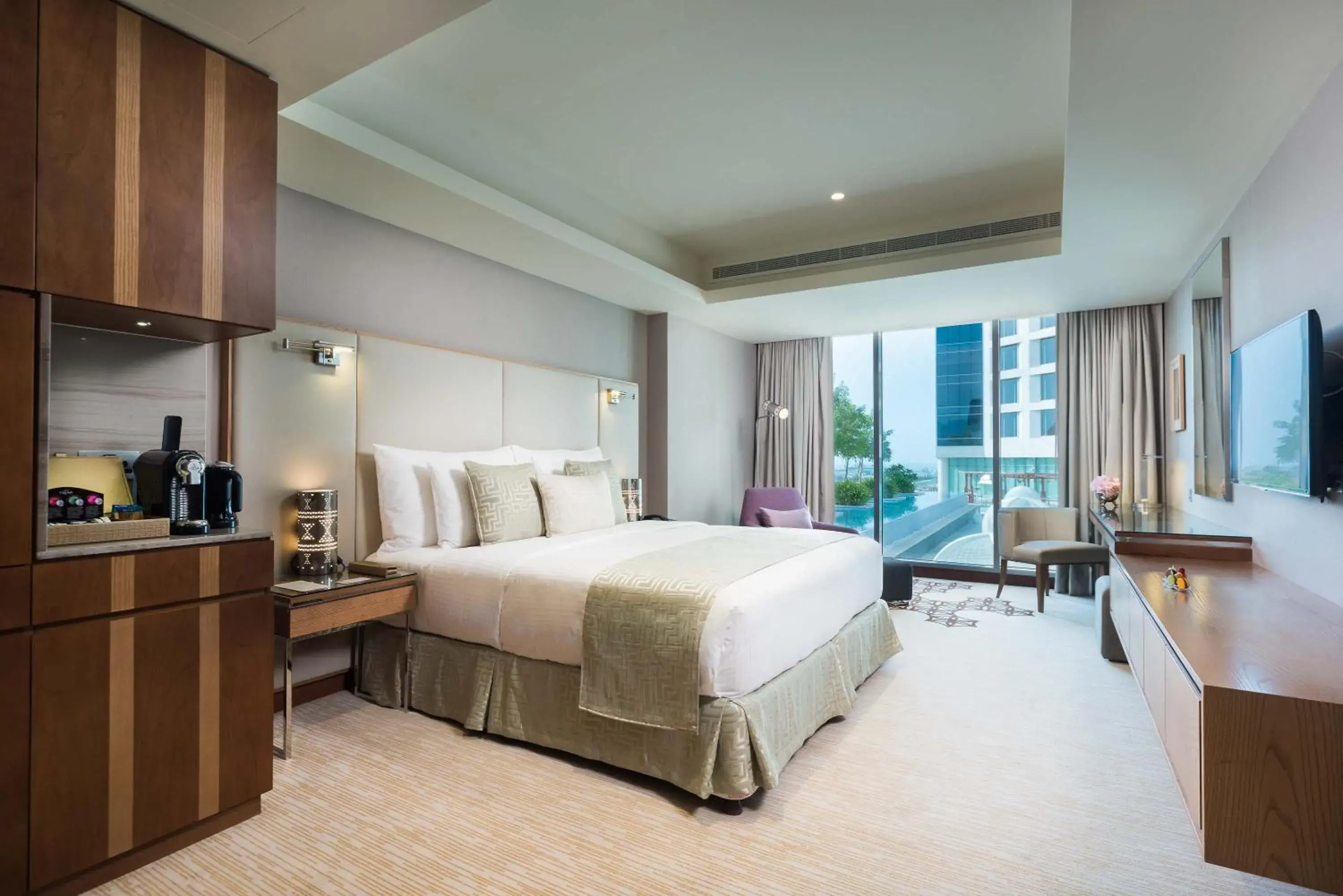 Four Bedroom Apartment in Grand Millennium Muscat Four Bedroom Apartment in Grand Millennium Muscat