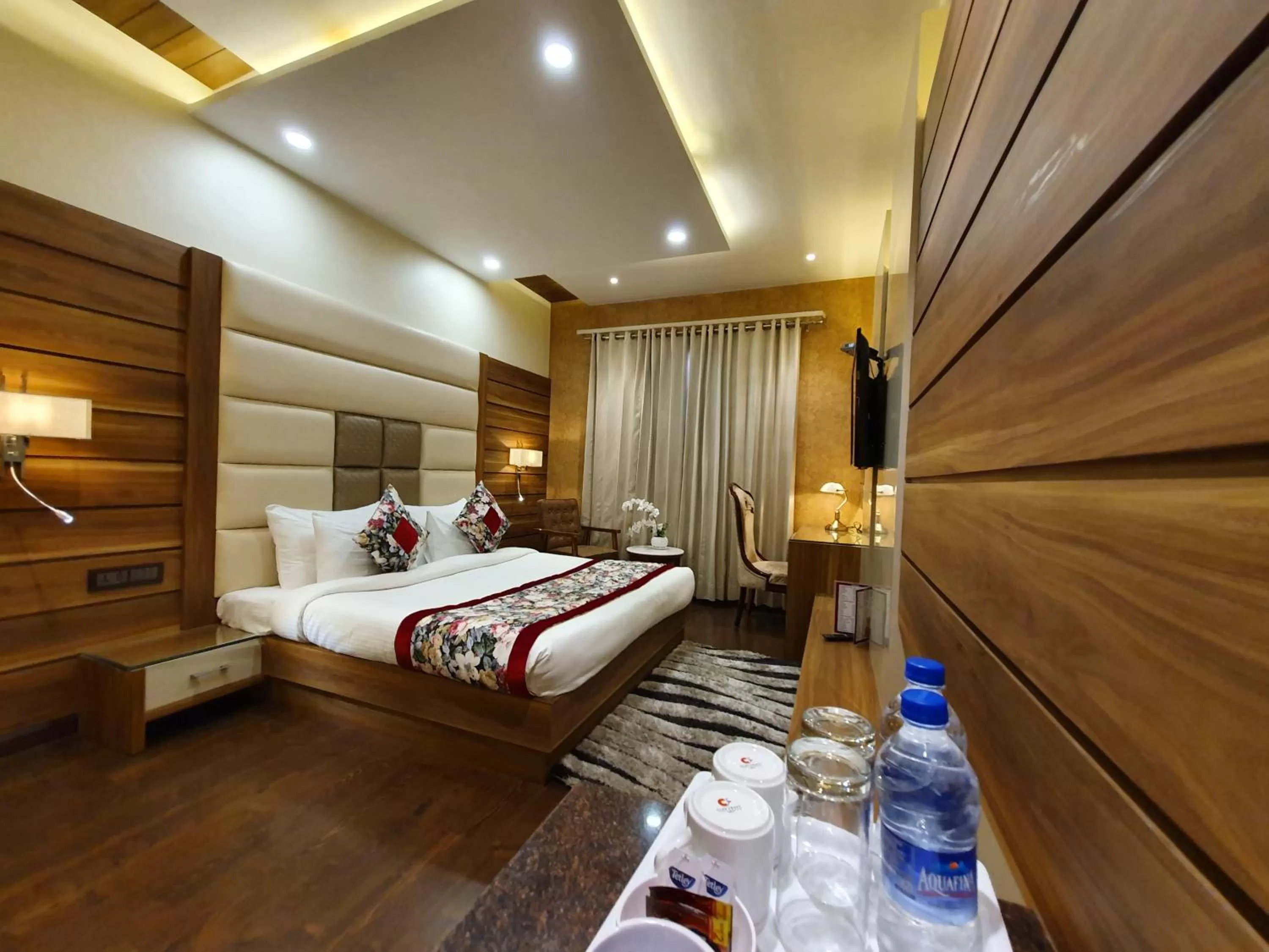 Photo of the whole room, Bed in Hotel Makhan Residency