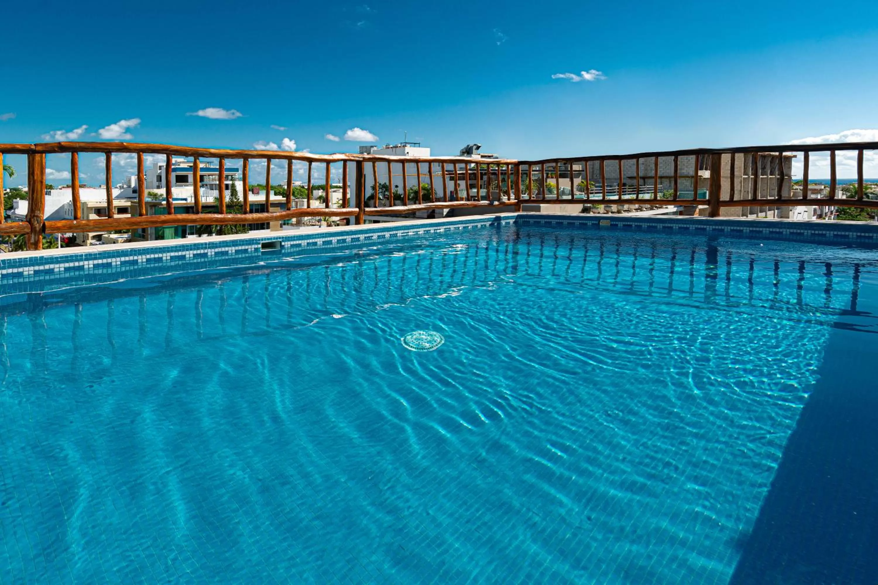 Swimming Pool in Hotel Boutique Rato 10