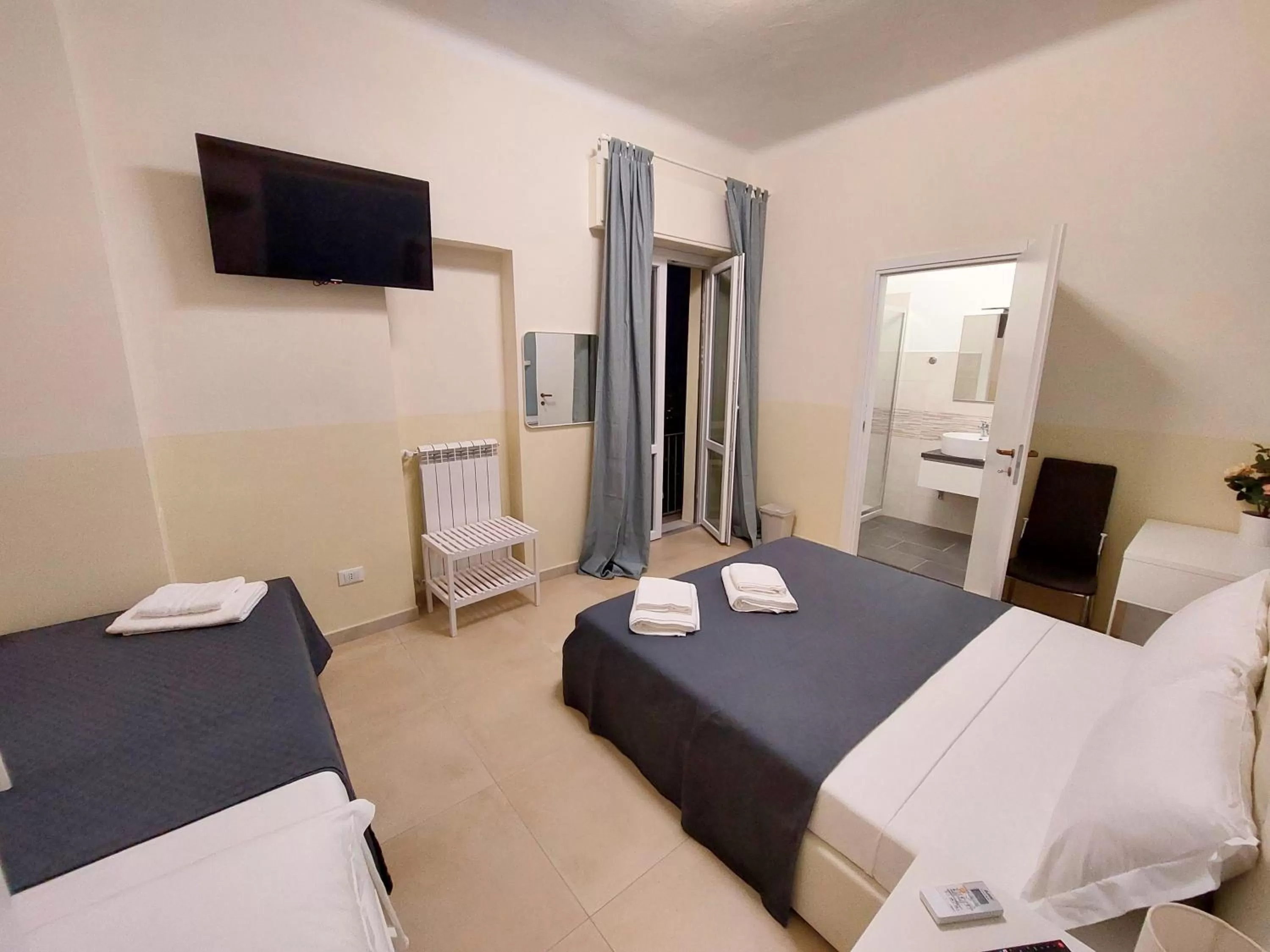 Bed in Bonaini Relax B&B