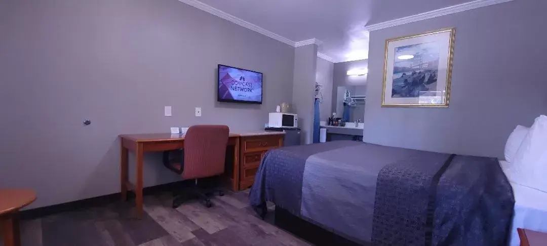 Queen Room in Rodeway Inn Chico University Area Queen Room in Rodeway Inn Chico University Area