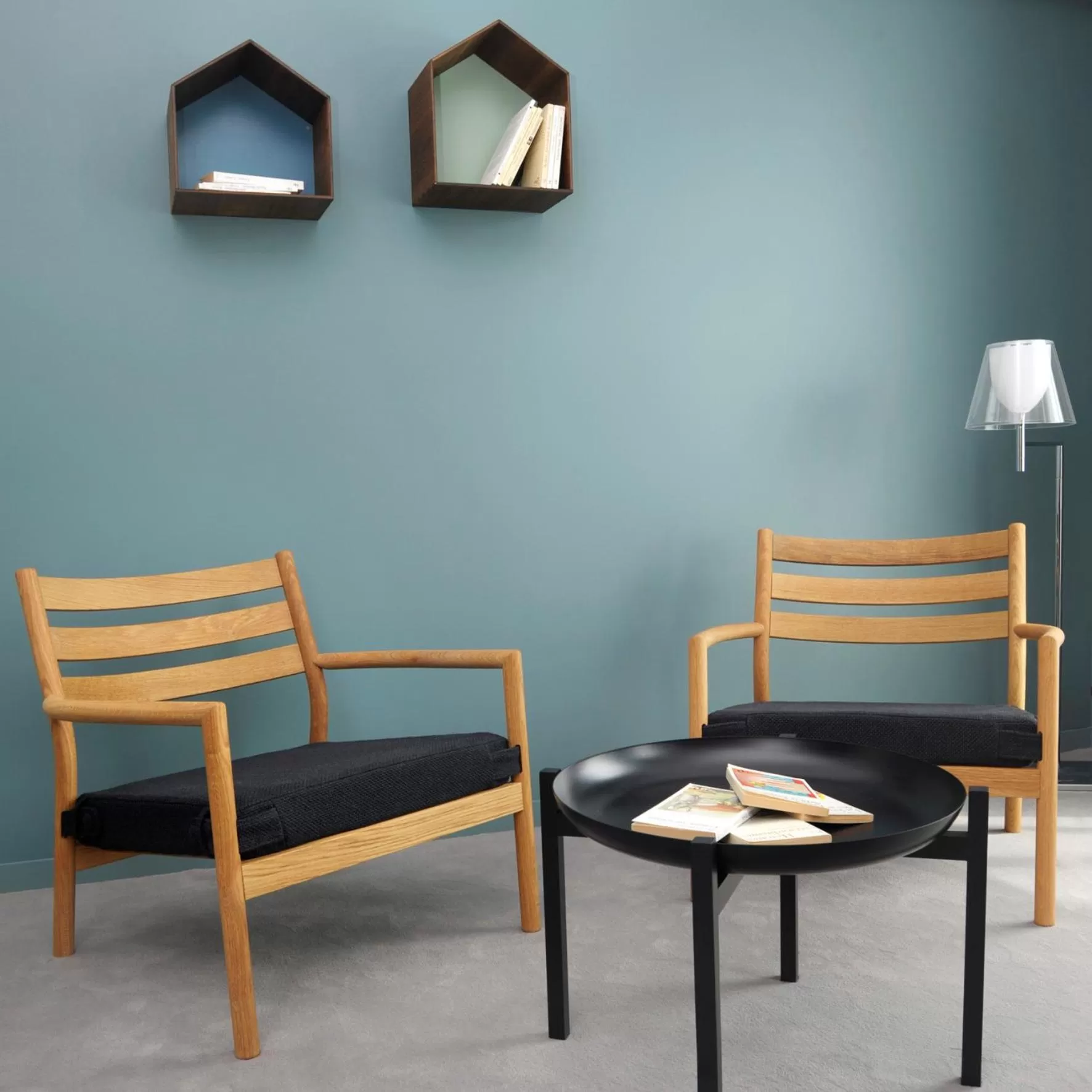 Seating area in L’Échappée Belle