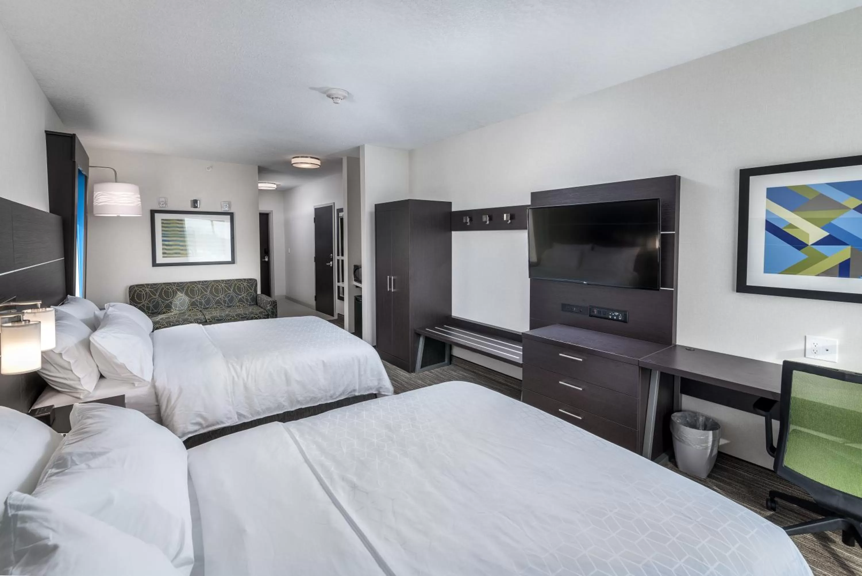 Bed in Holiday Inn Express & Suites - Saskatoon East - University by IHG