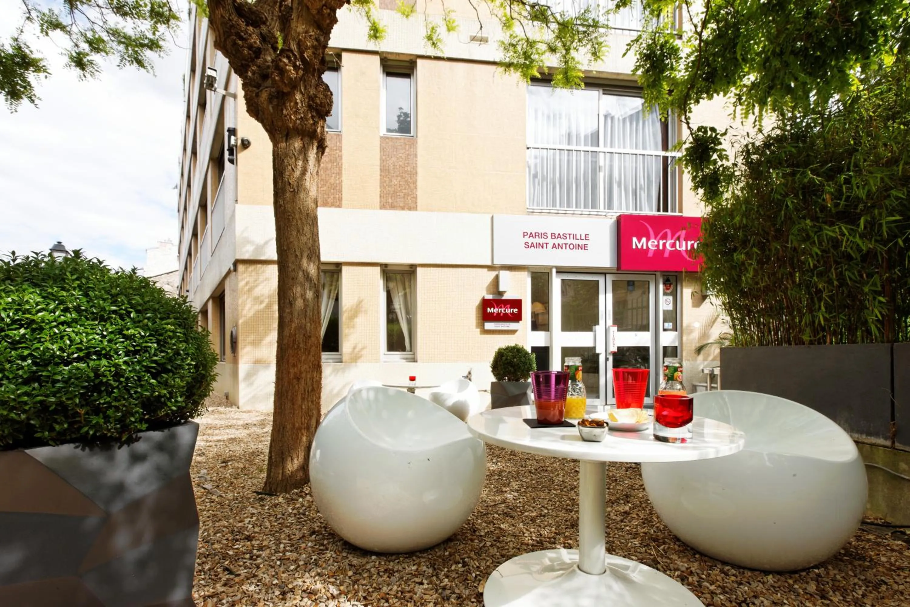 Facade/entrance in Mercure Paris Bastille Saint Antoine
