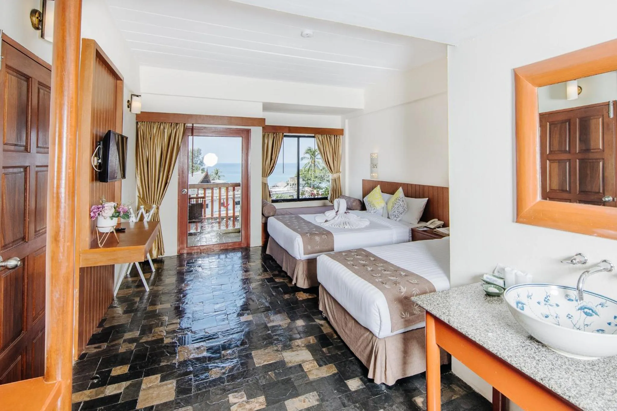 Photo of the whole room, Bed in Karona Resort & Spa - SHA Extra Plus