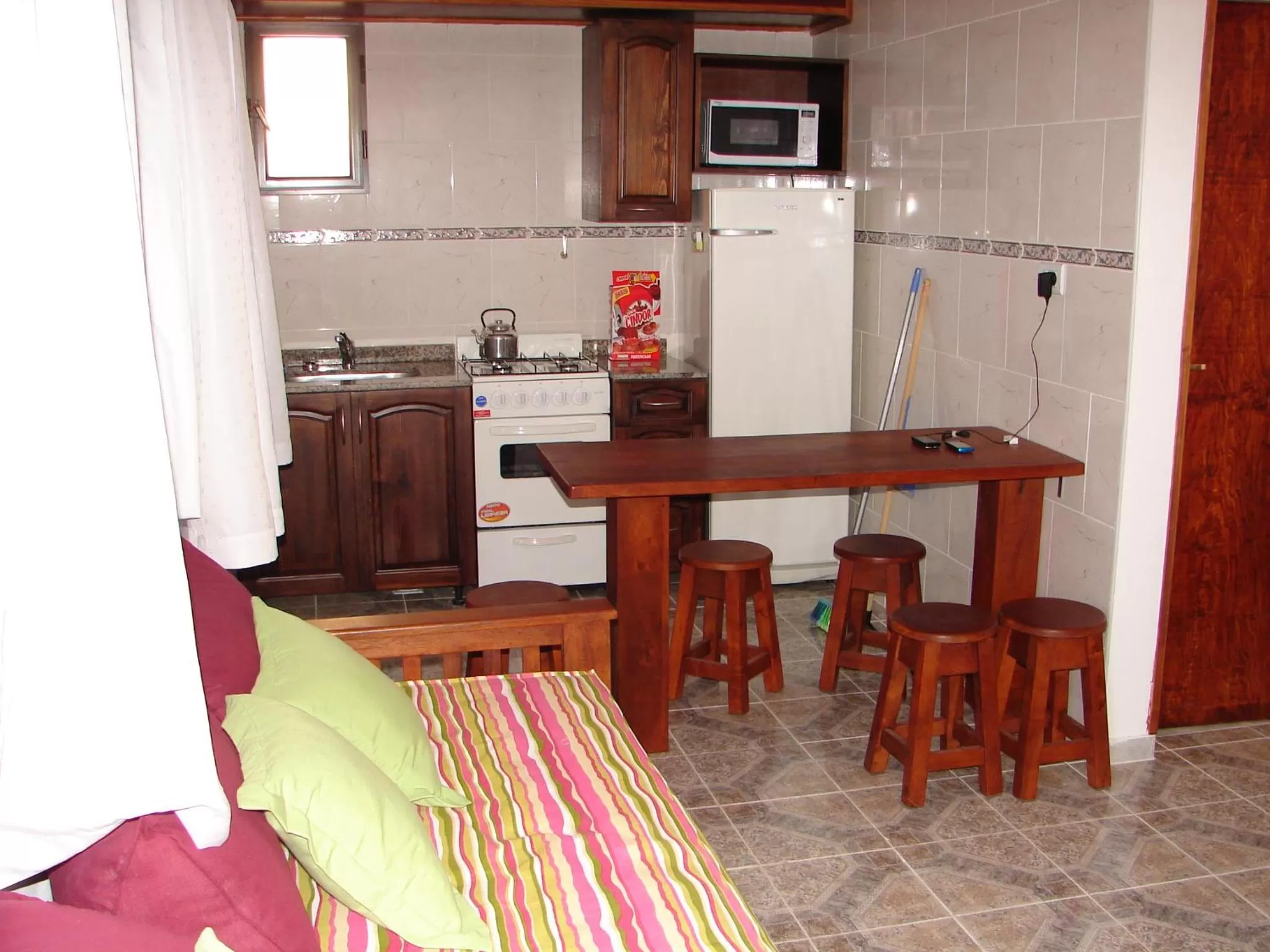 Dining area, Kitchen/Kitchenette in Cabañas Marias del Sur