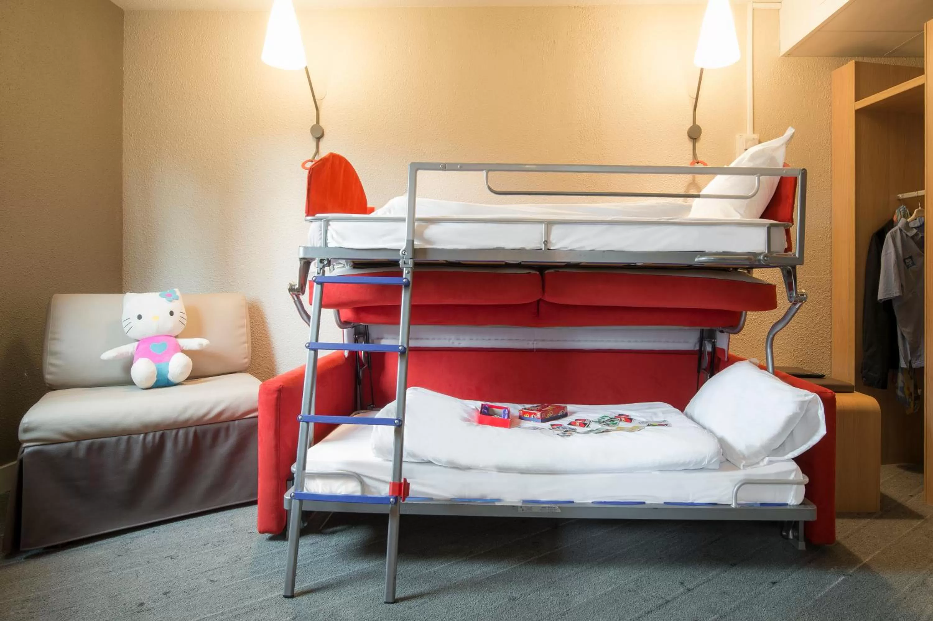 bunk bed, Bed in Hotel ibis Narbonne