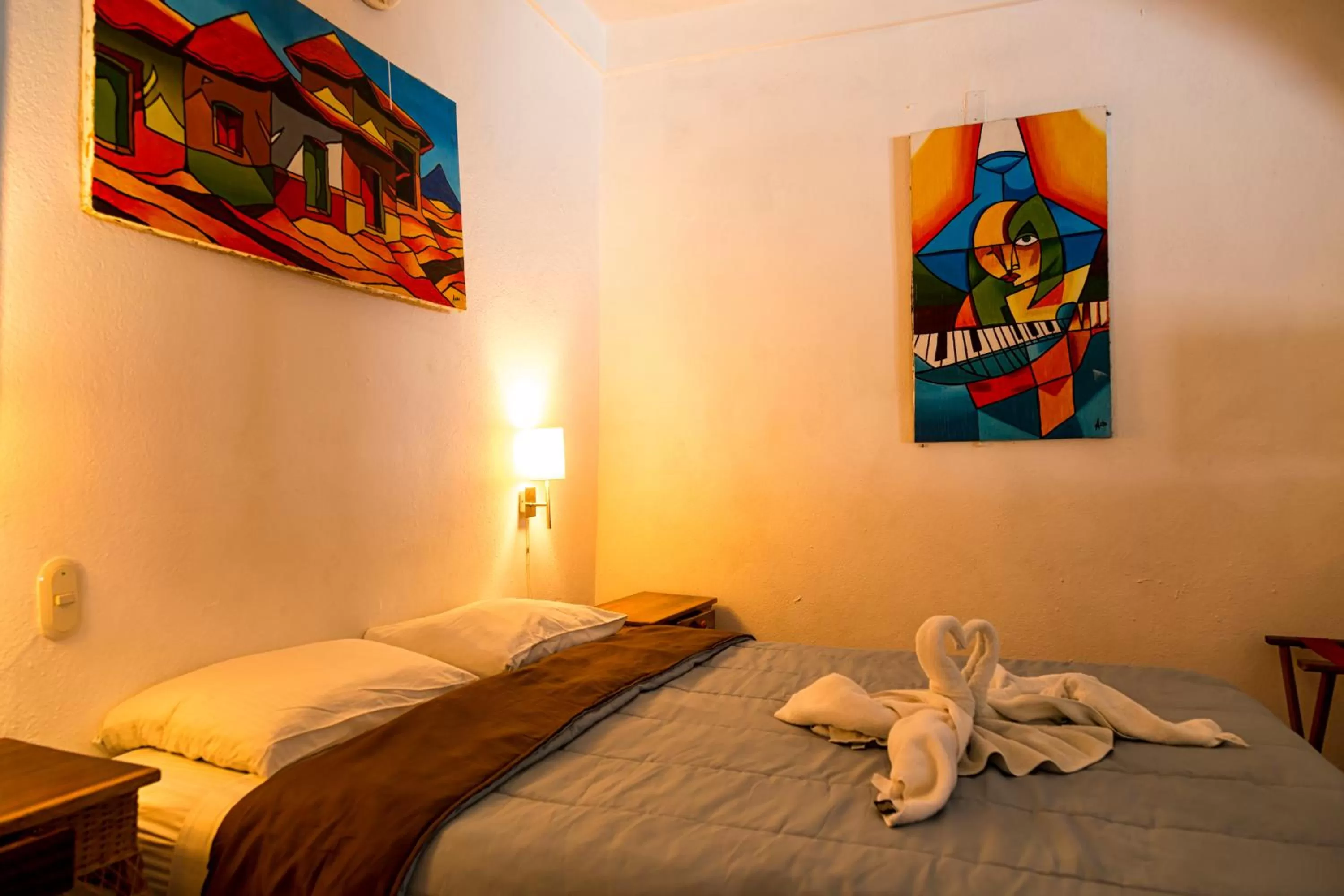 Bed in Hotel La Posada del Sol