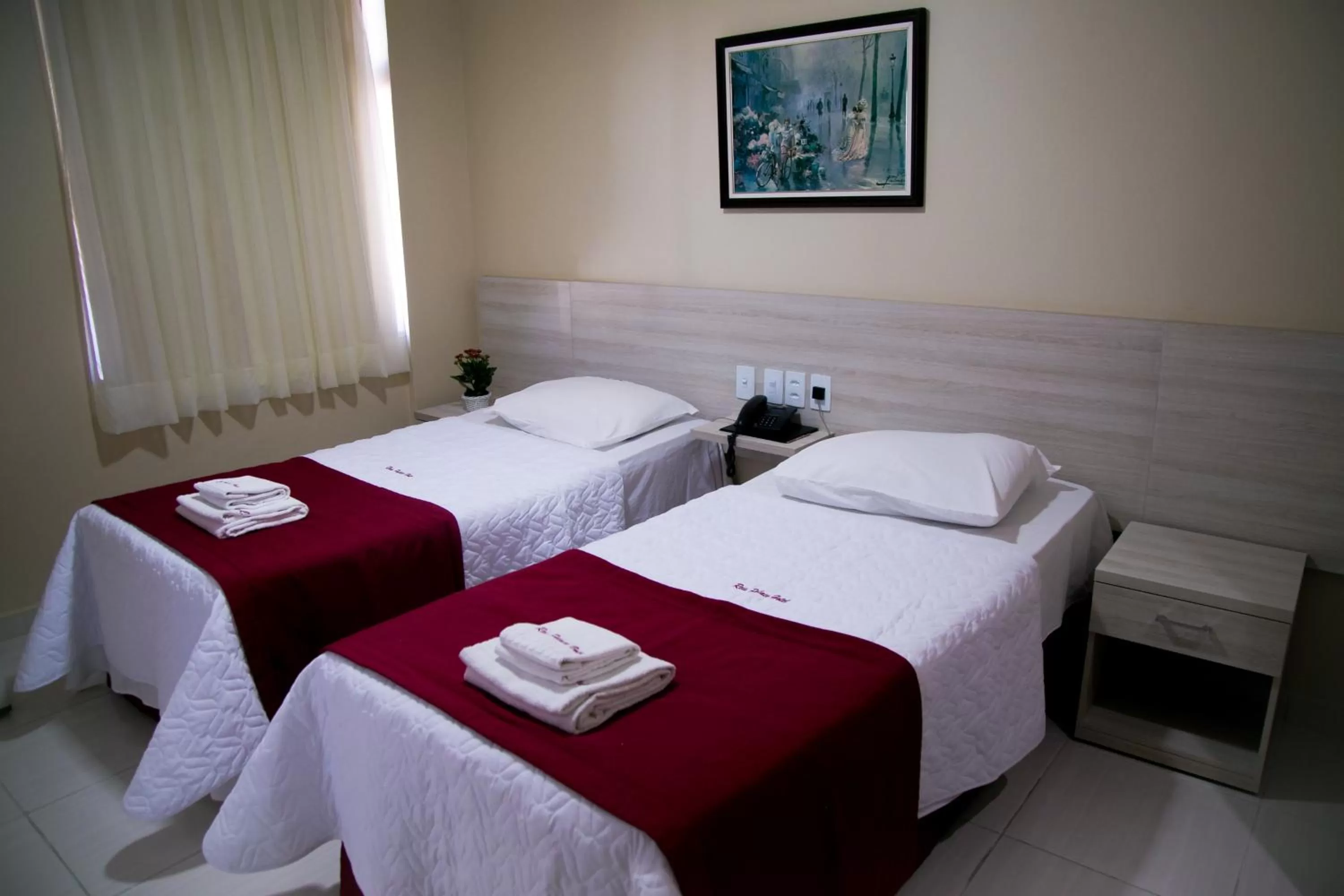 Photo of the whole room, Bed in Reis Palace Hotel