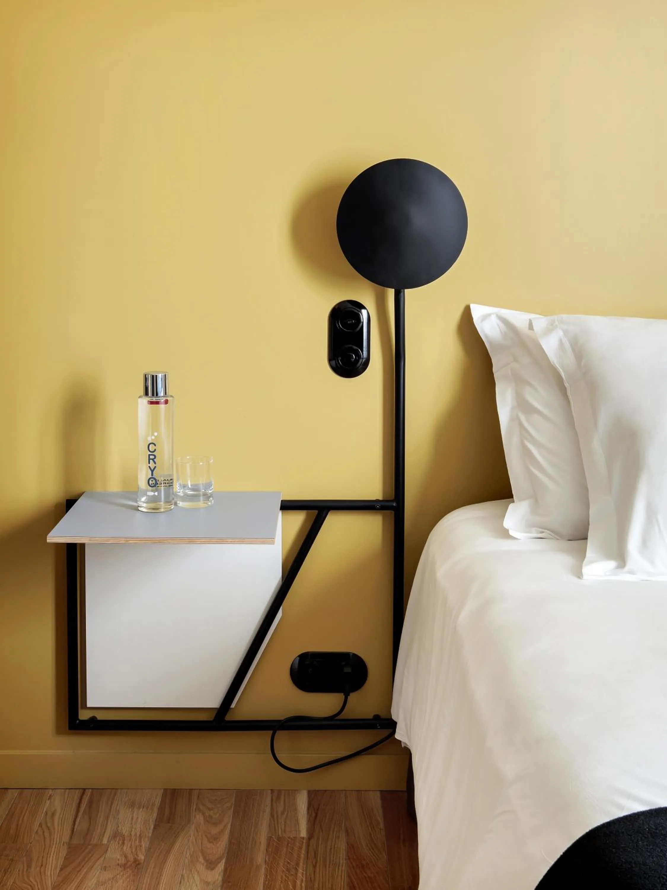 Bed in New Hotel Le Voltaire