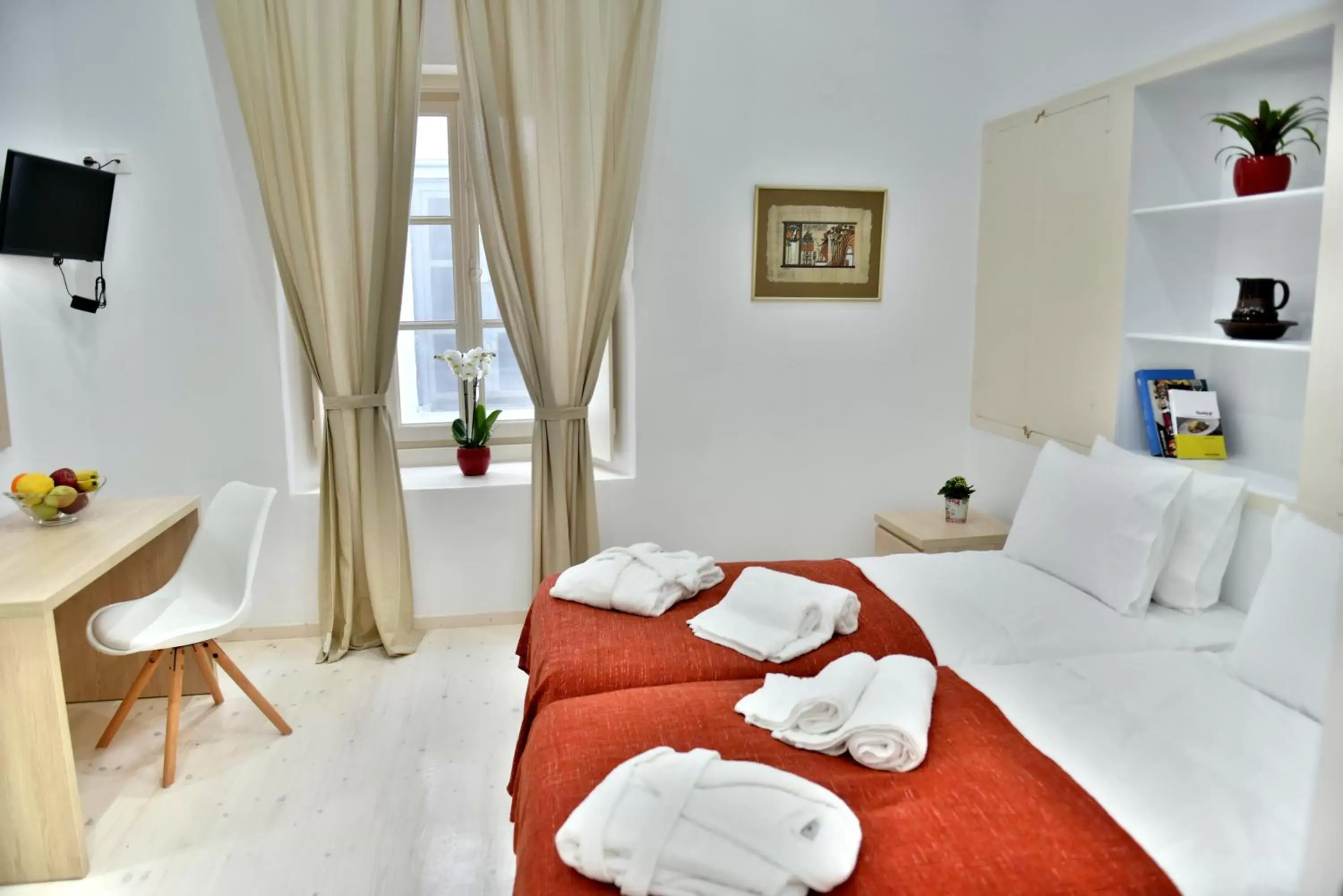 Double Room in Douskos Port House Double Room in Douskos Port House