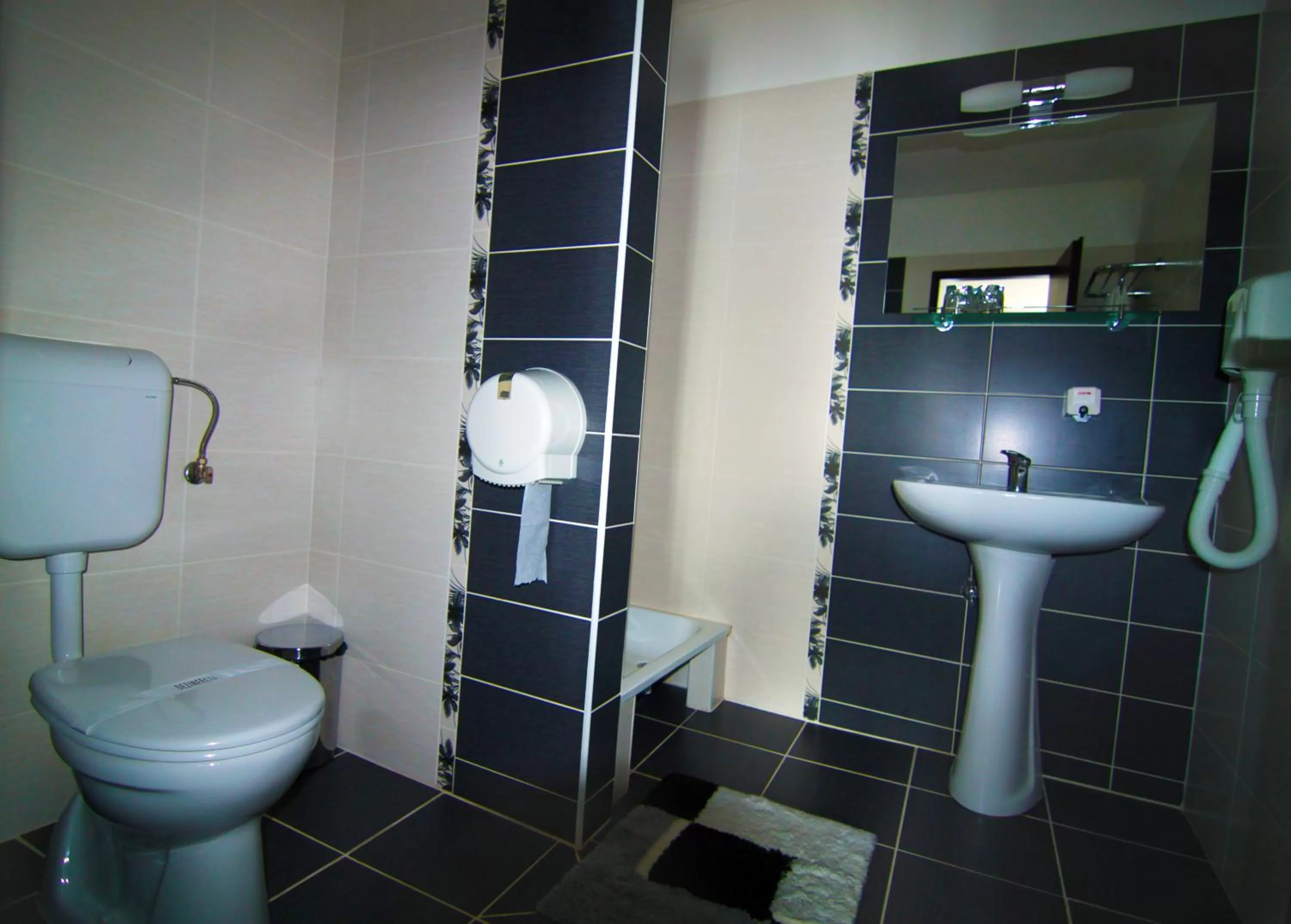 Bathroom in Hotel Sheriff