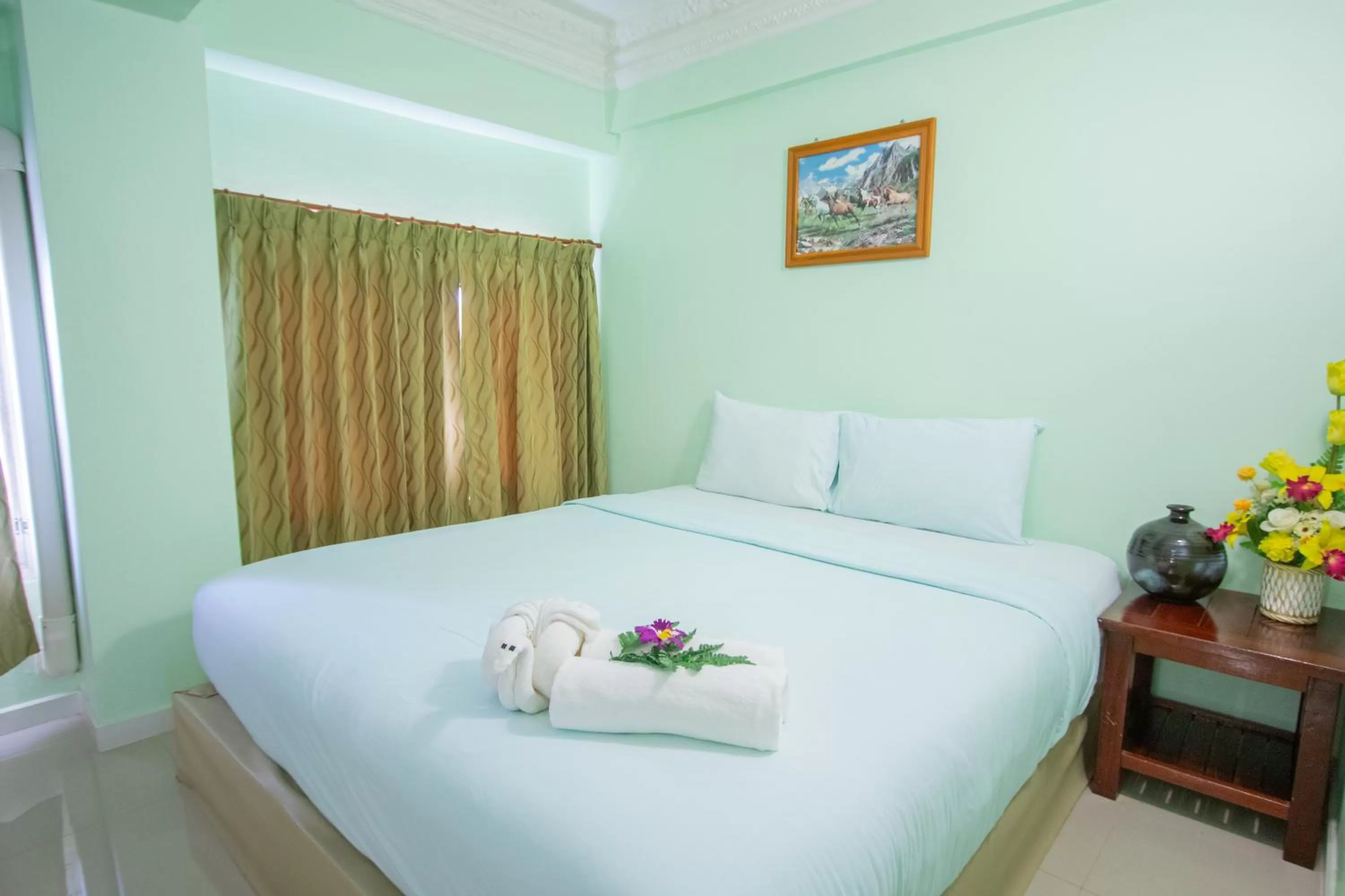 Photo of the whole room, Bed in Anchalee Resort