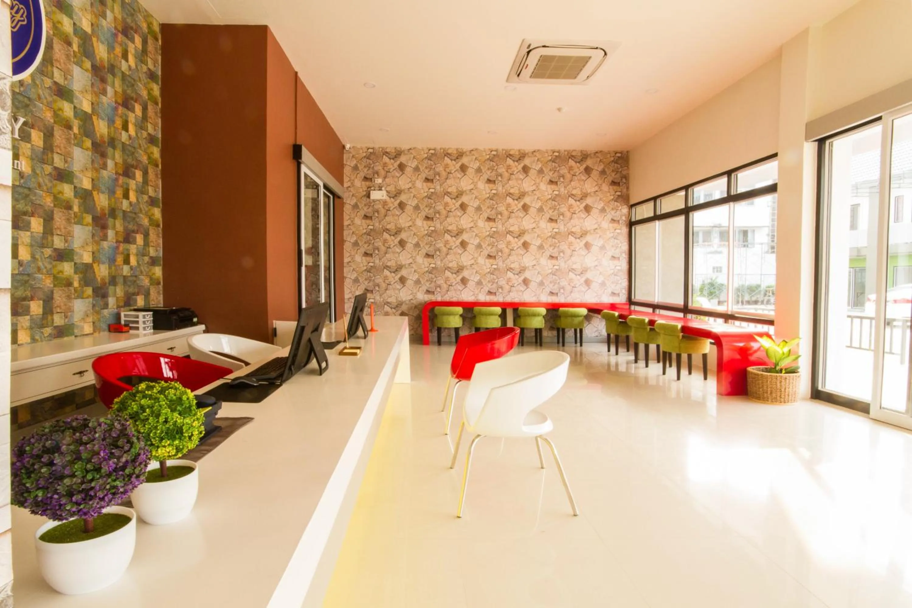 Lobby or reception in Bestiny Hotel & Restaurant Phetchabun