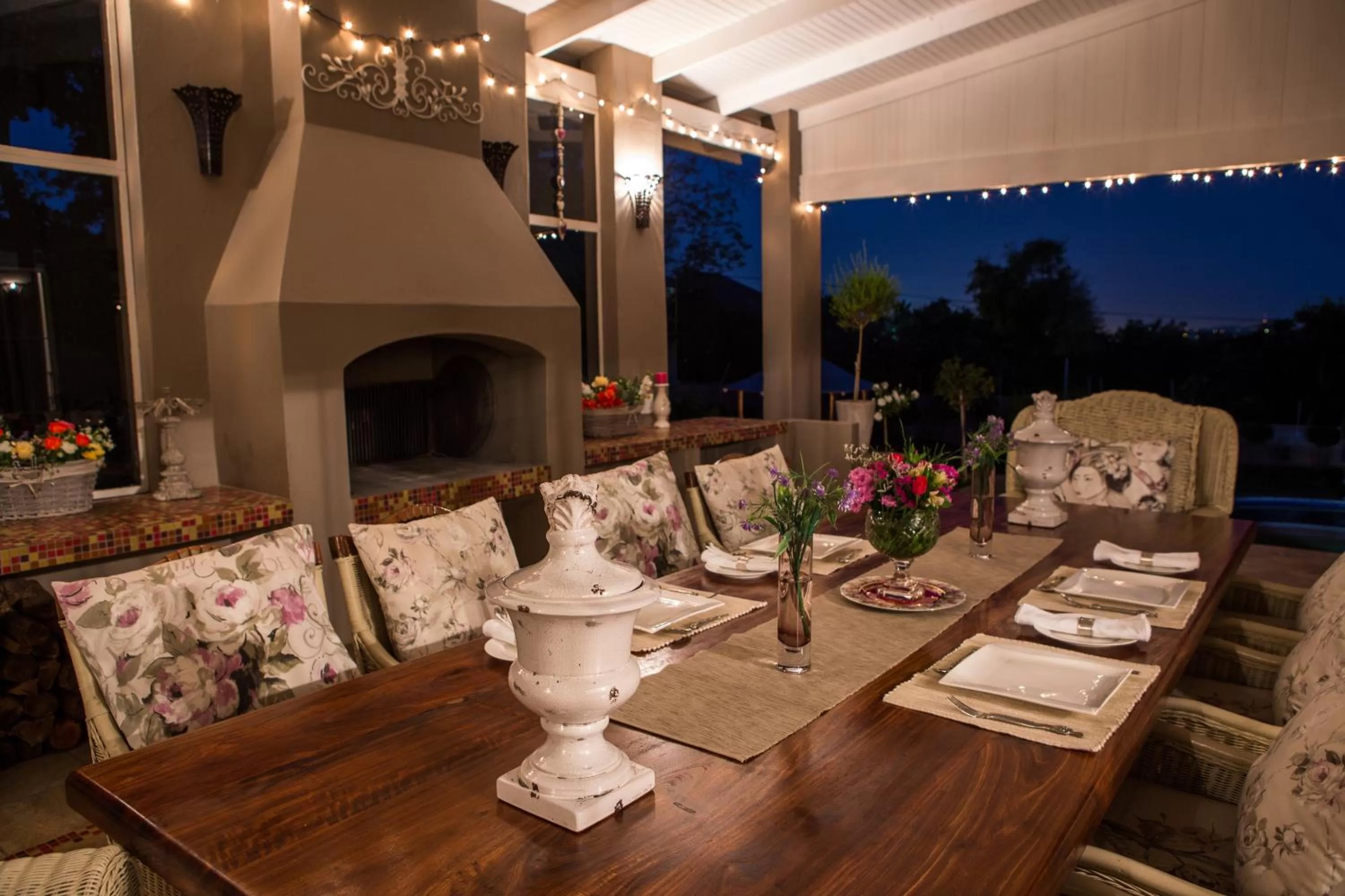 Patio, Restaurant/Places to Eat in La Vida Luka - Luxury Guesthouse