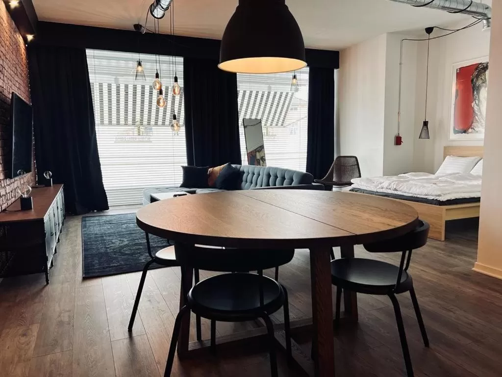 Dining area, Bed in Hotel Vanha Rauma