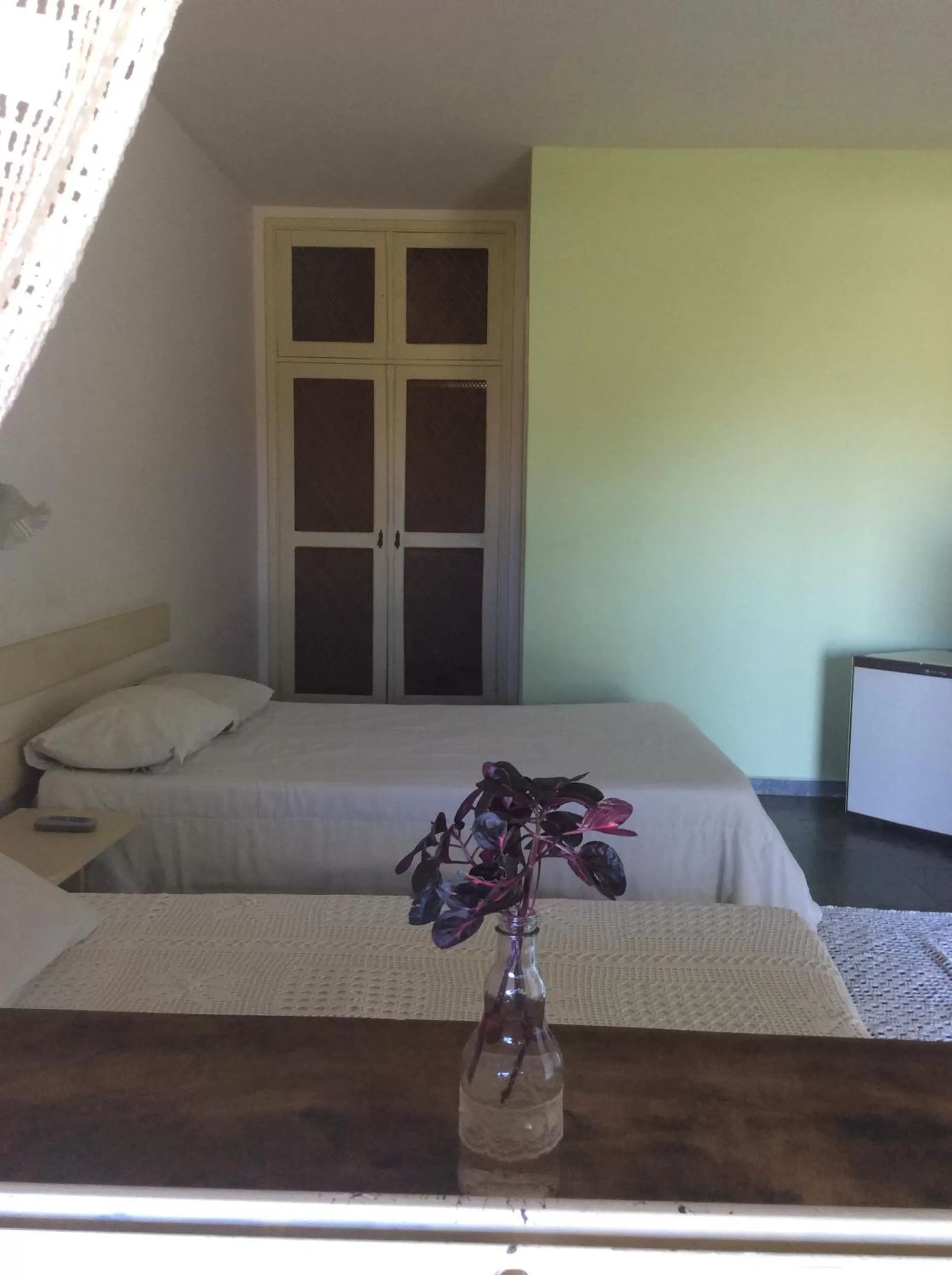 Photo of the whole room, Bed in Pousada Flor da Serra