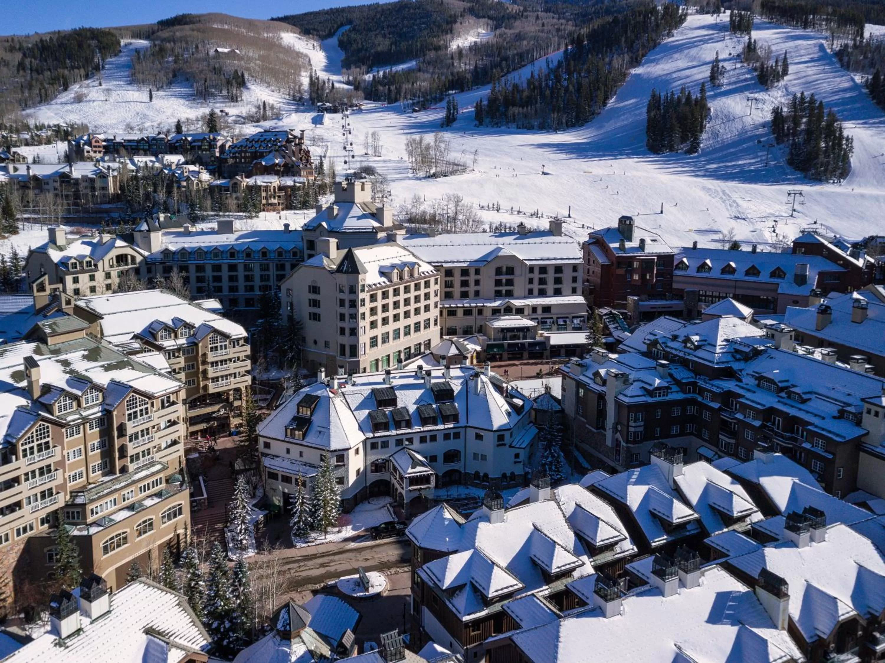 Bird's eye view in Poste Montane Lodge by East West