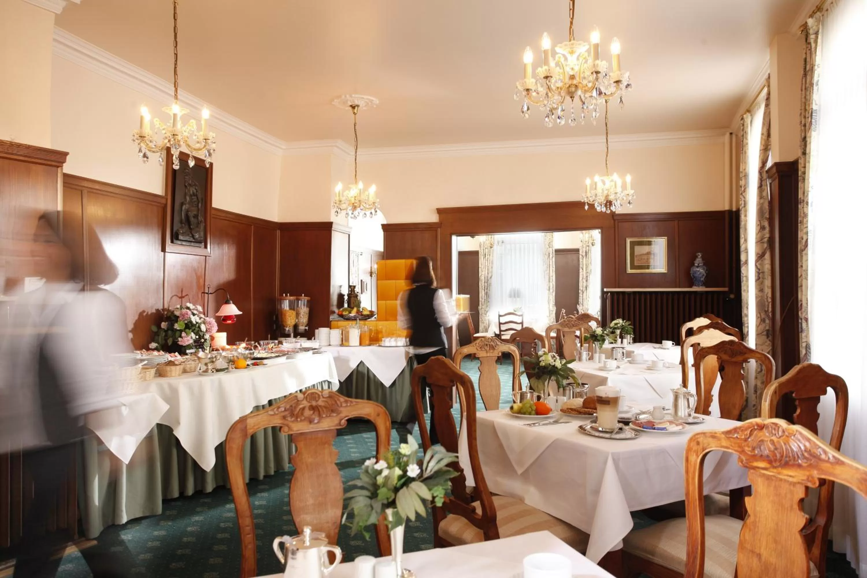 Restaurant/places to eat in Hotel Stadt Hannover